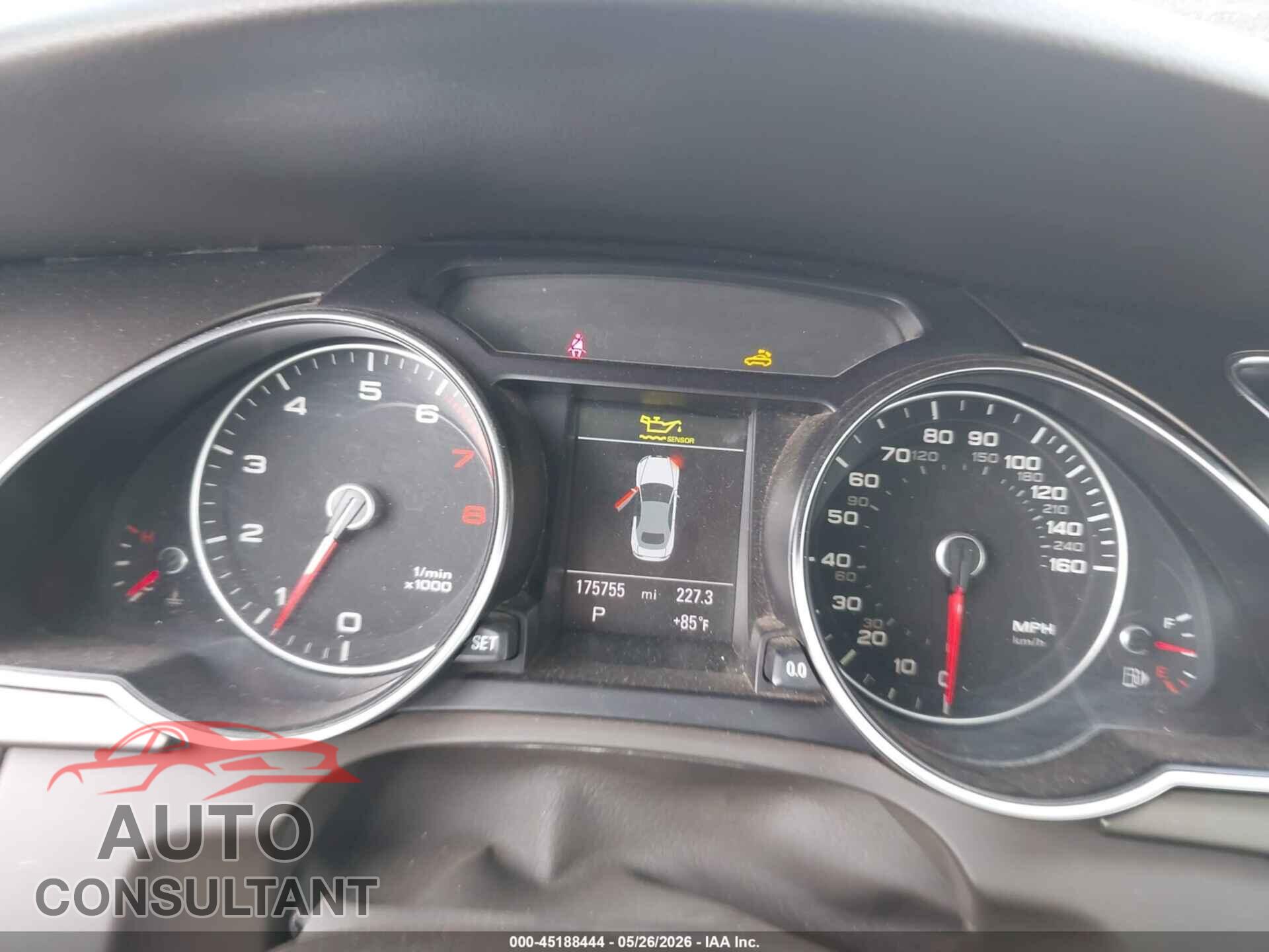 AUDI A5 2013 - WAUVFAFH1DN000747