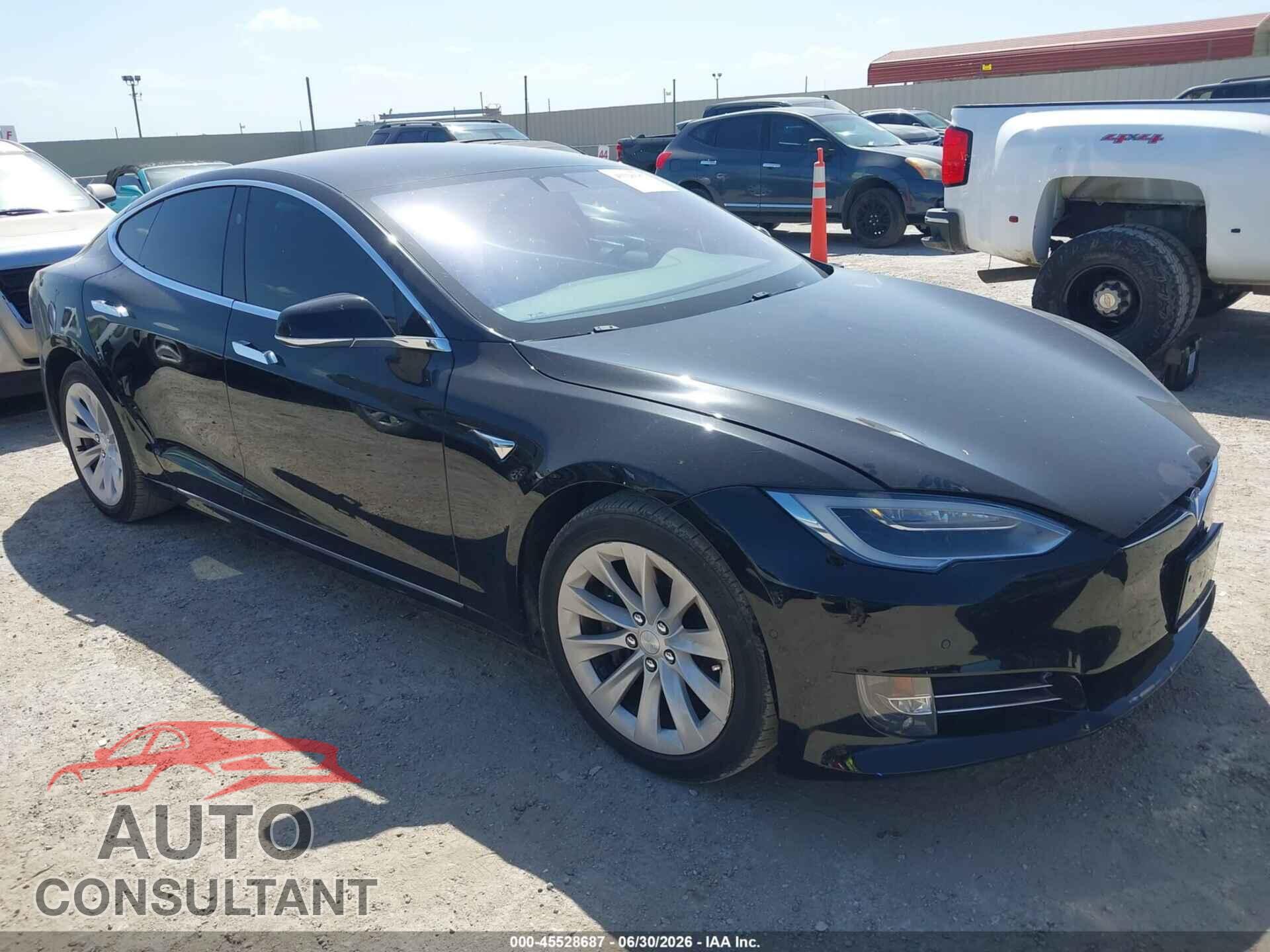 TESLA MODEL S 2017 - 5YJSA1E11HF214876