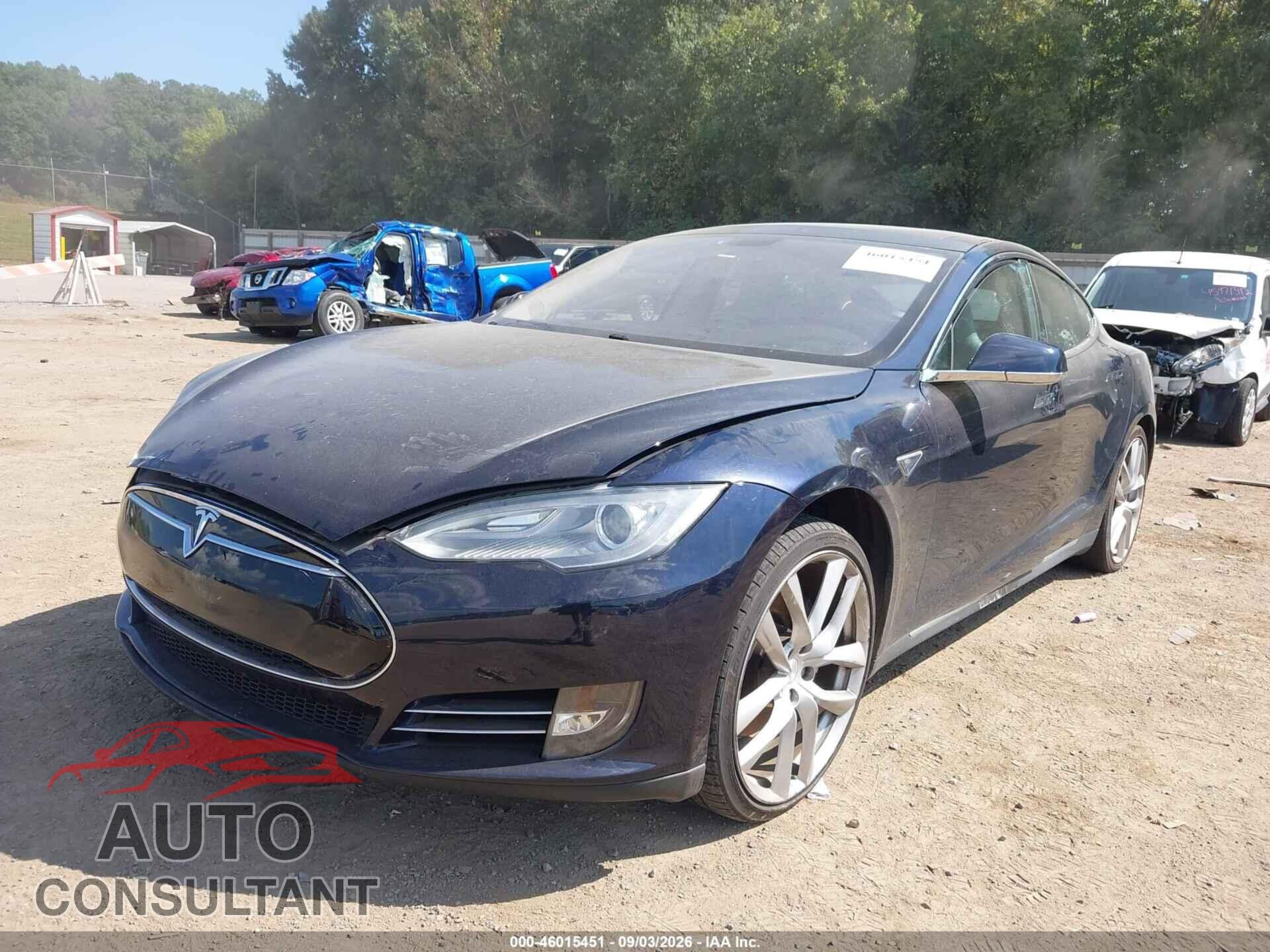 TESLA MODEL S 2013 - 5YJSA1DP8DFP16168