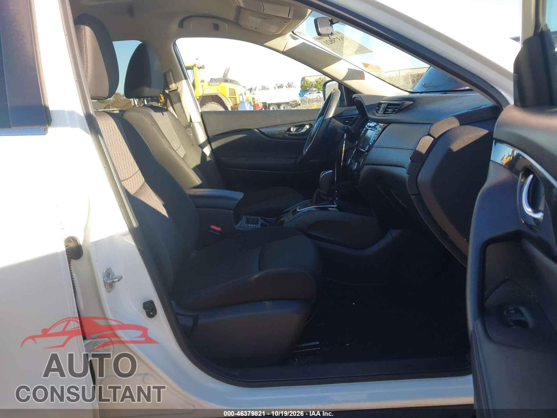 NISSAN ROGUE 2018 - KNMAT2MV8JP567093