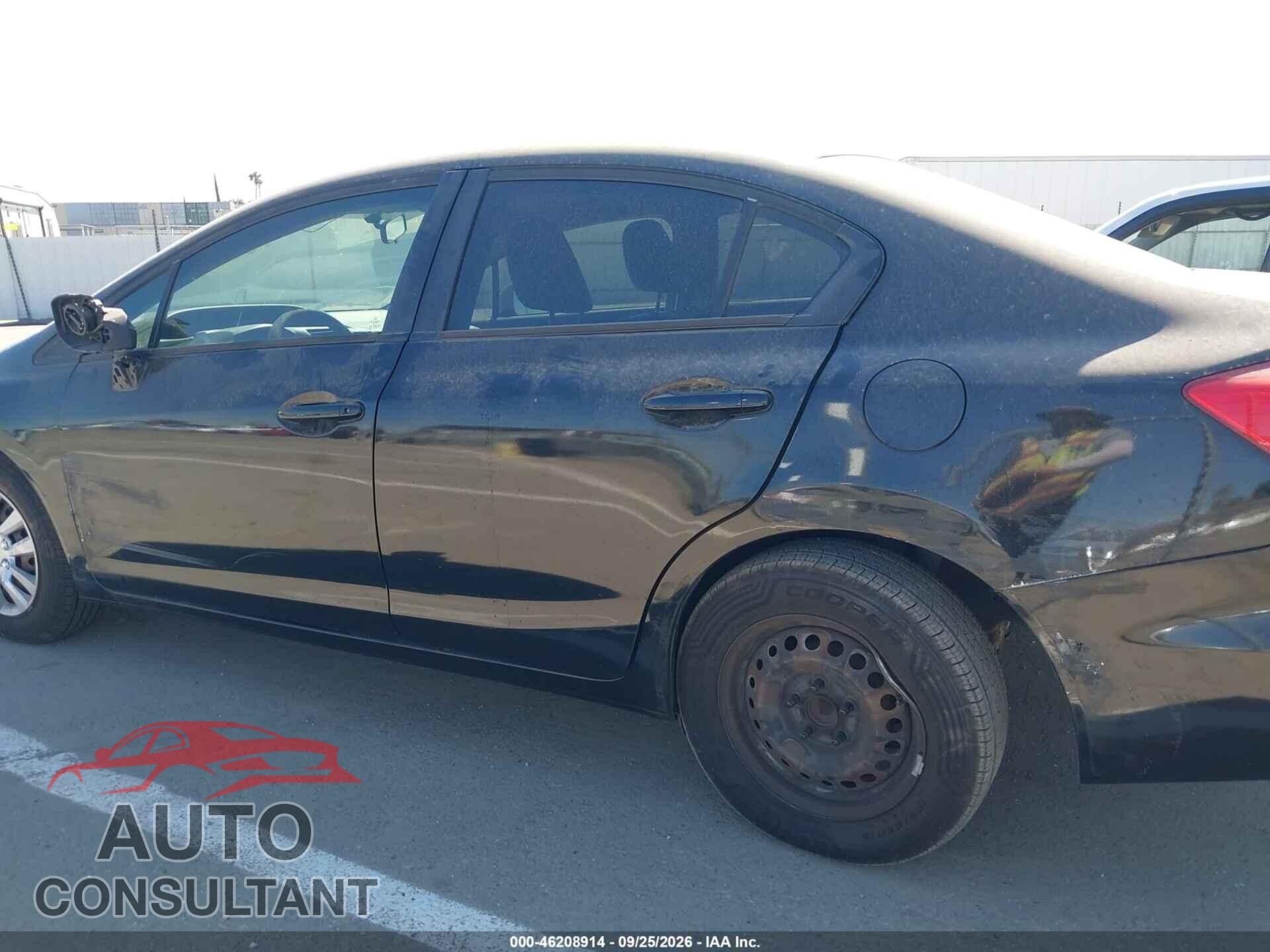 HONDA CIVIC 2012 - 2HGFB2F53CH587282