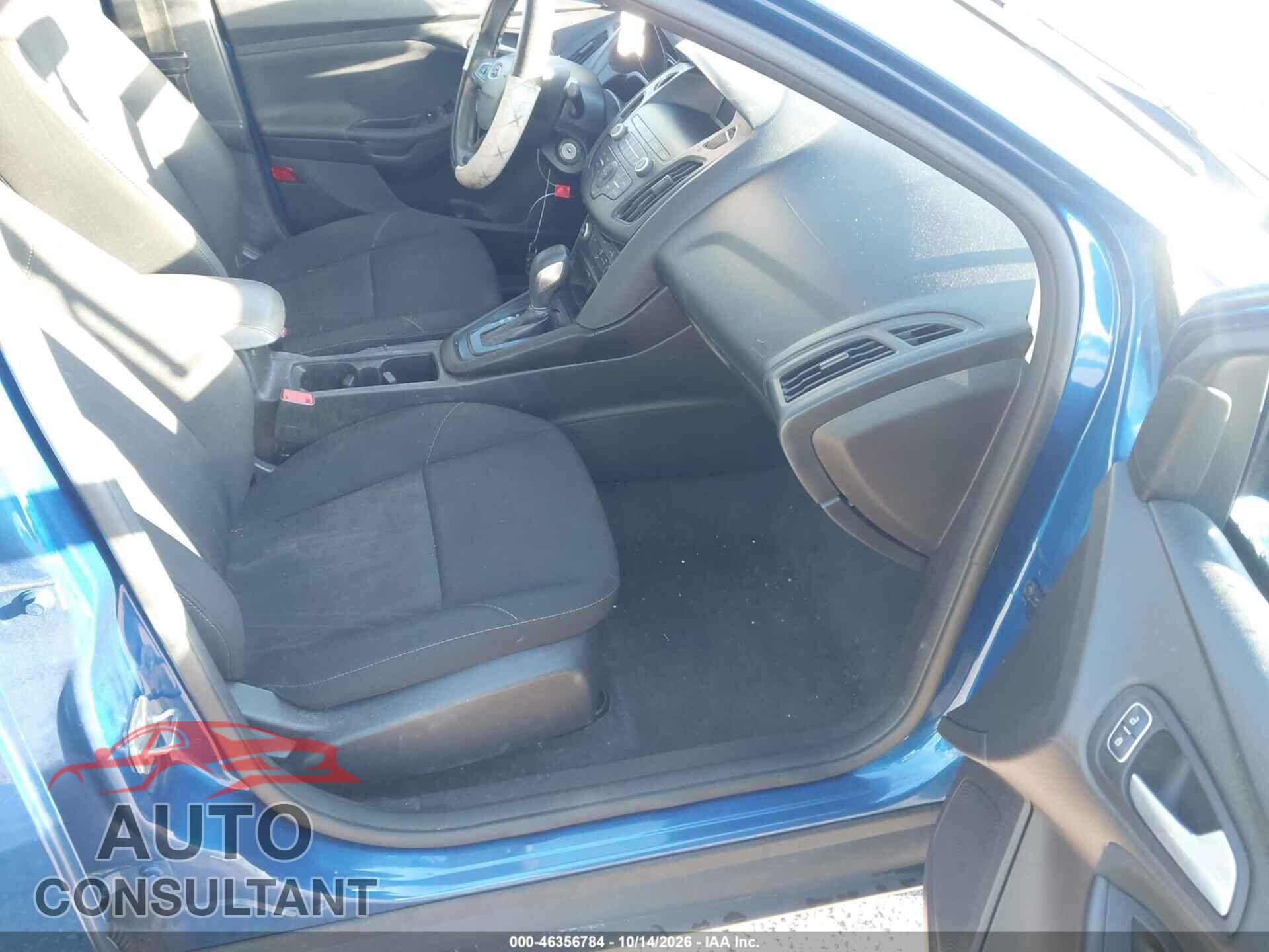 FORD FOCUS 2018 - 1FADP3F21JL288995