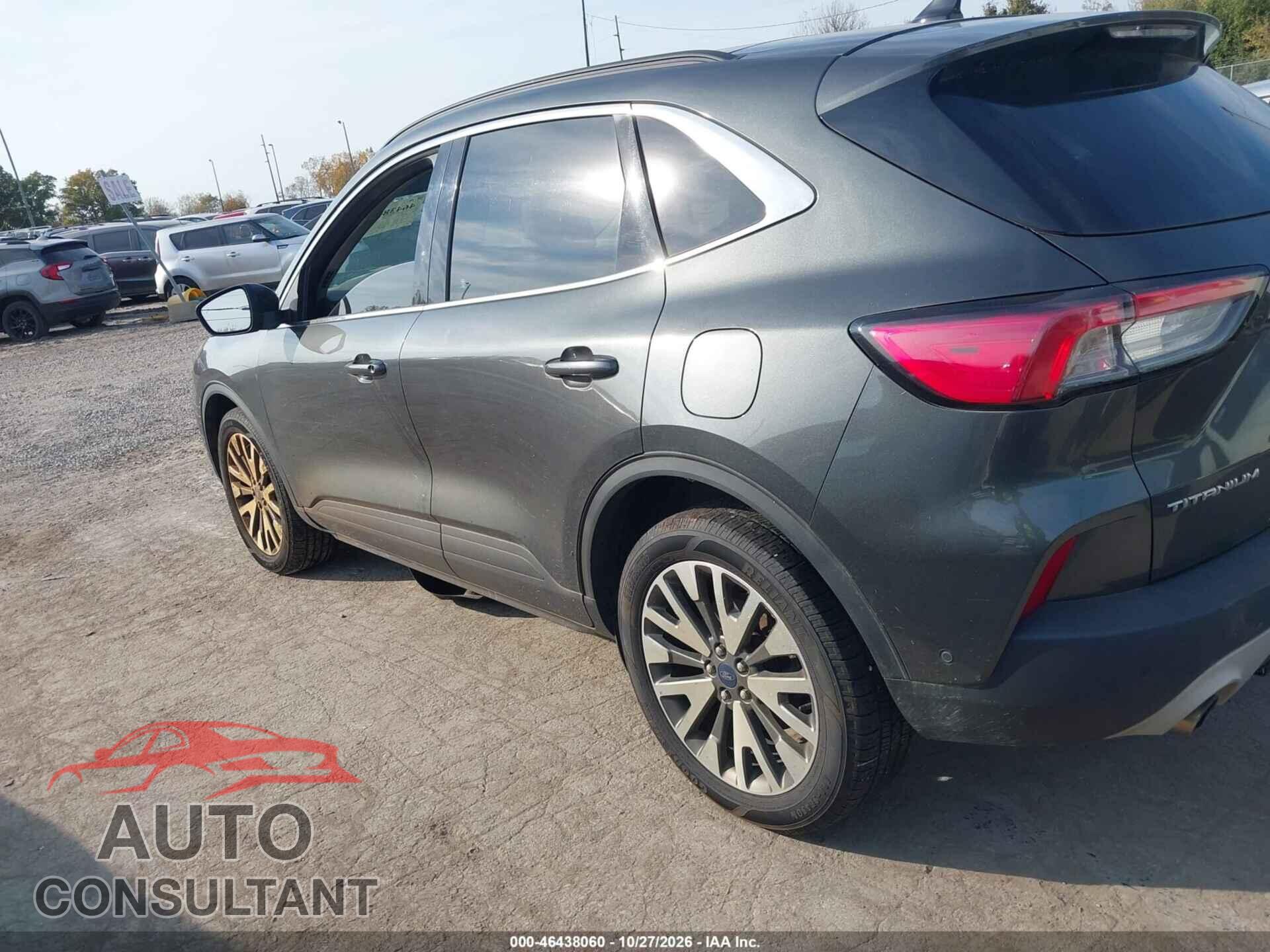 FORD ESCAPE 2020 - 1FMCU9J92LUA04594