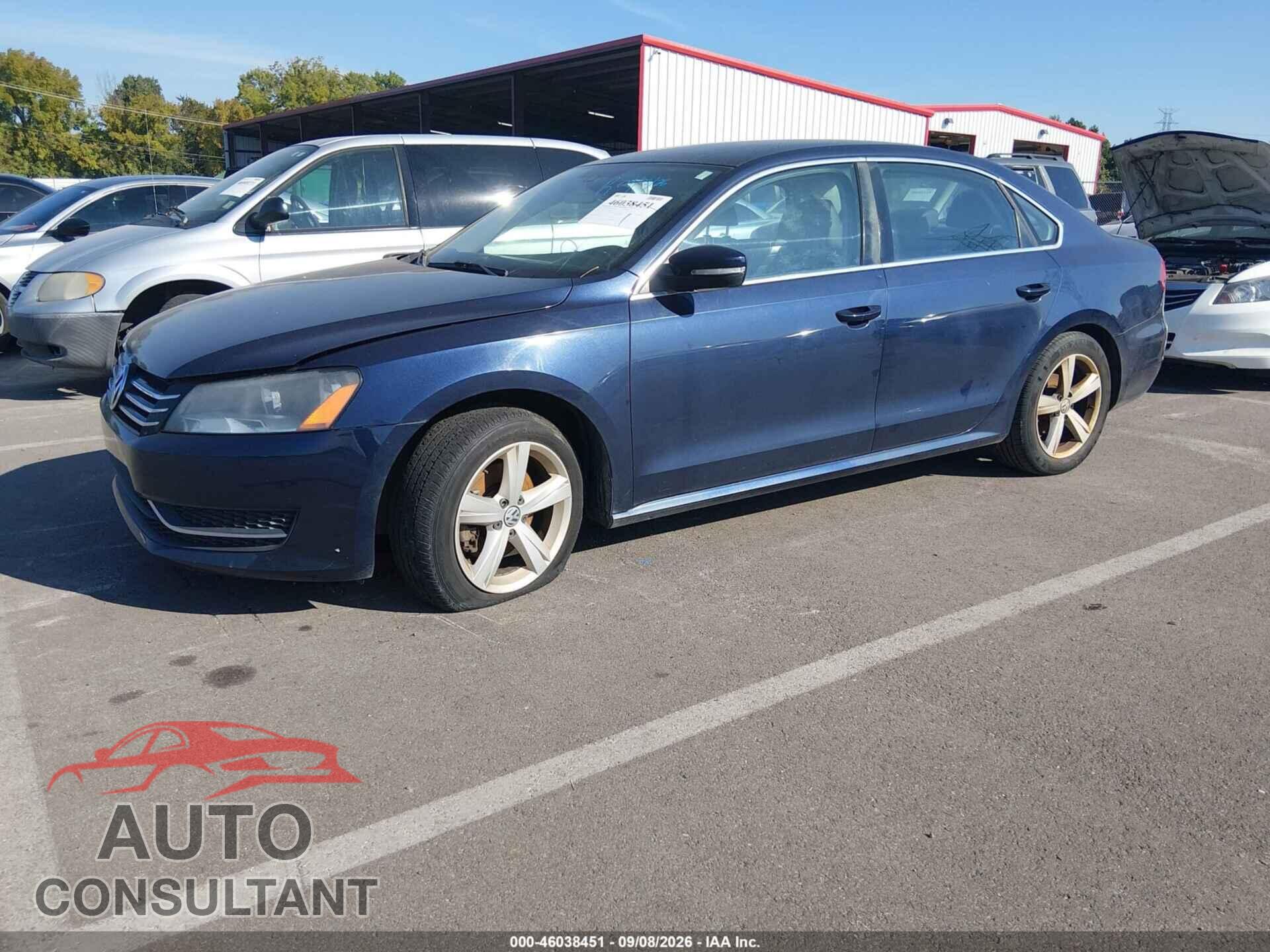 VOLKSWAGEN PASSAT 2013 - 1VWBH7A32DC068630