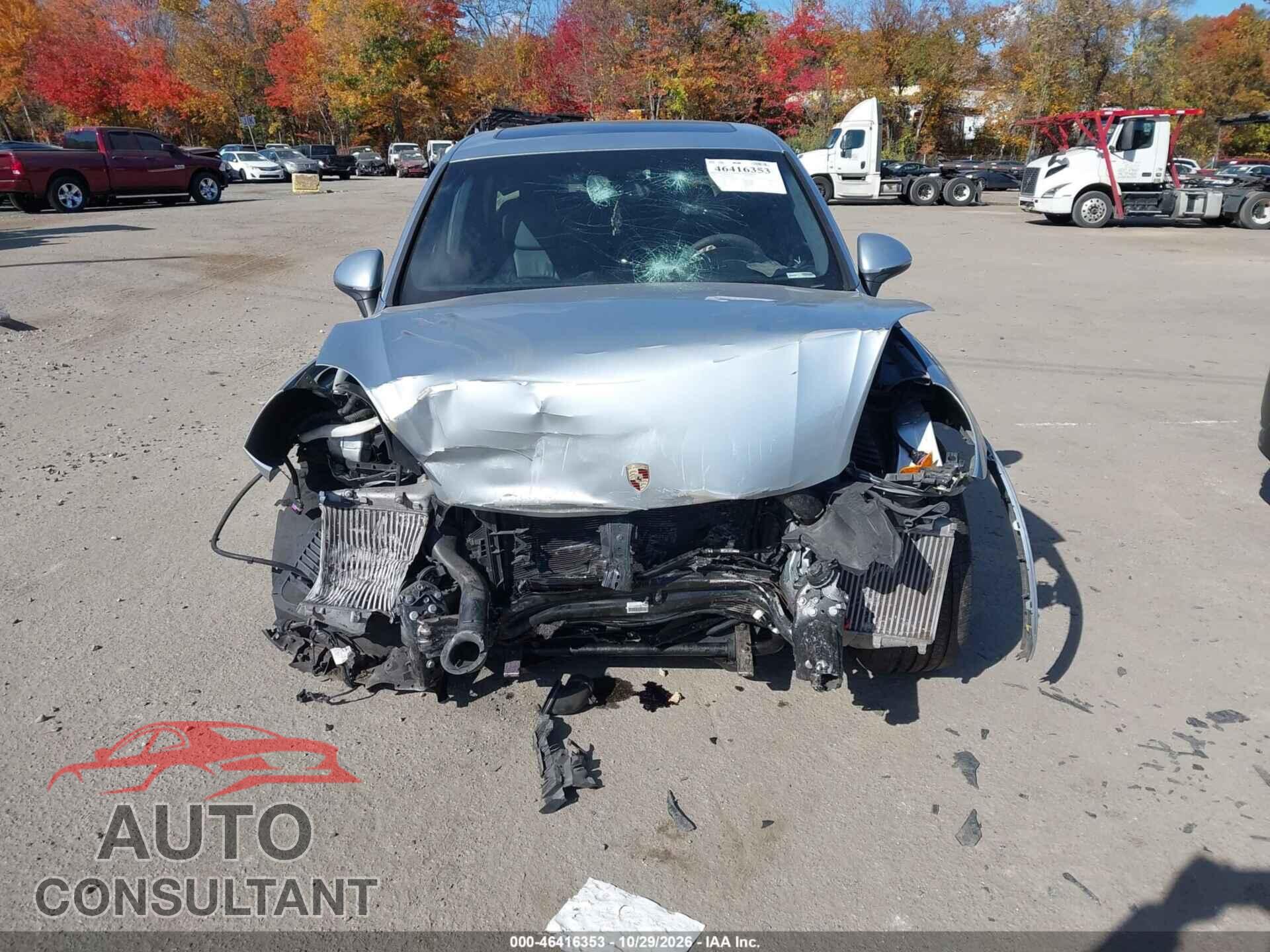 PORSCHE CAYENNE 2016 - WP1AD2A21GLA81389
