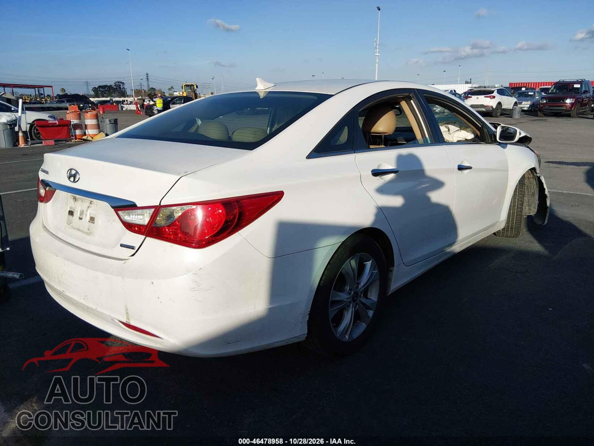 HYUNDAI SONATA 2011 - 5NPEC4AC0BH226056