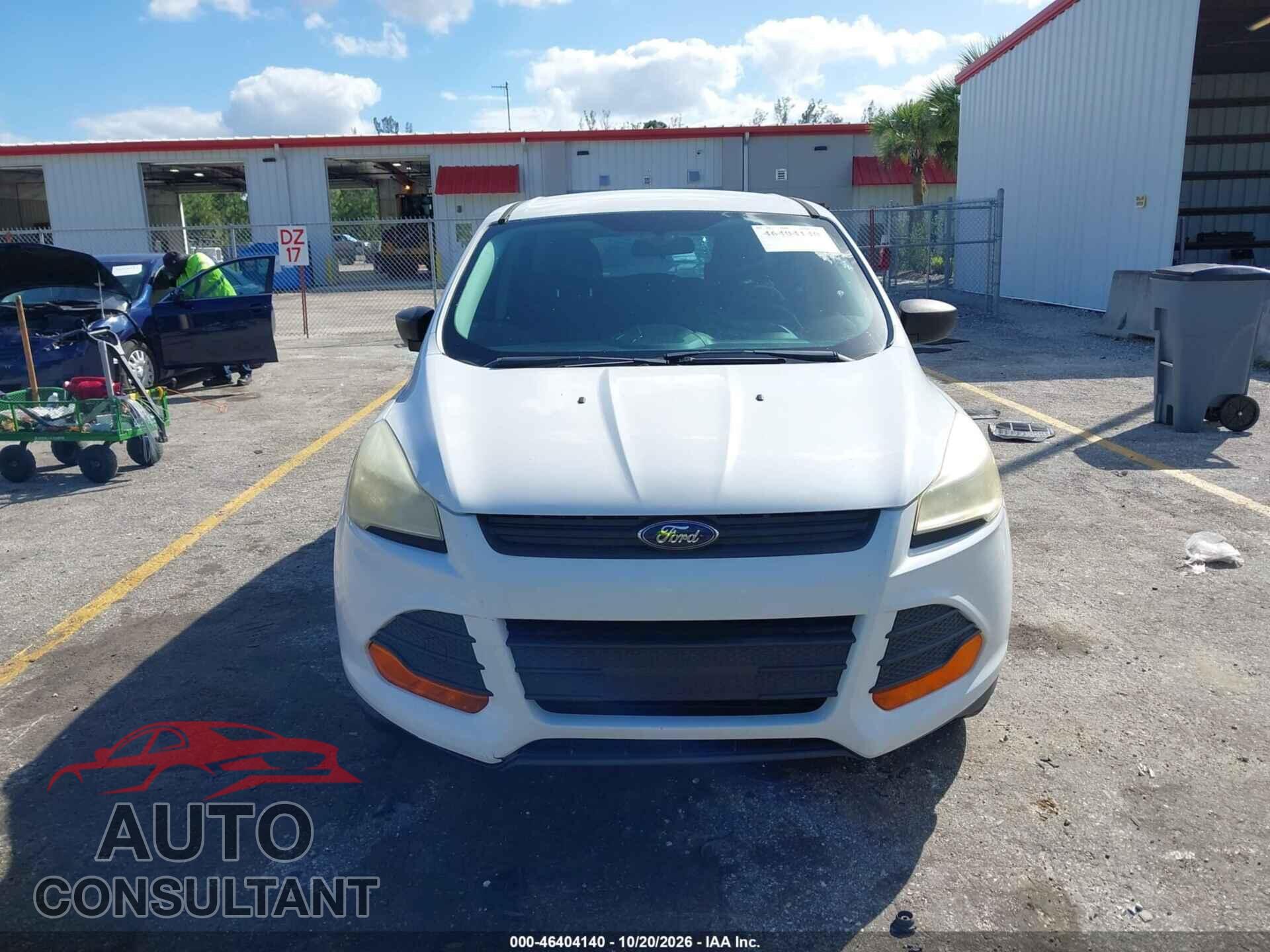 FORD ESCAPE 2015 - 1FMCU0F77FUB56569