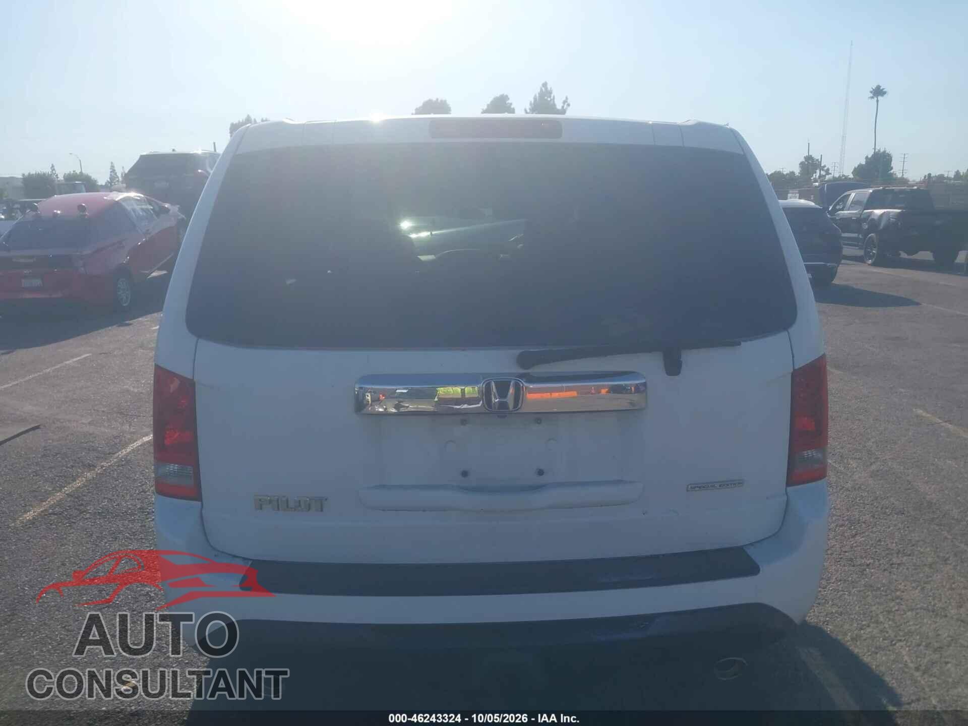 HONDA PILOT 2015 - 5FNYF3H3XFB007808