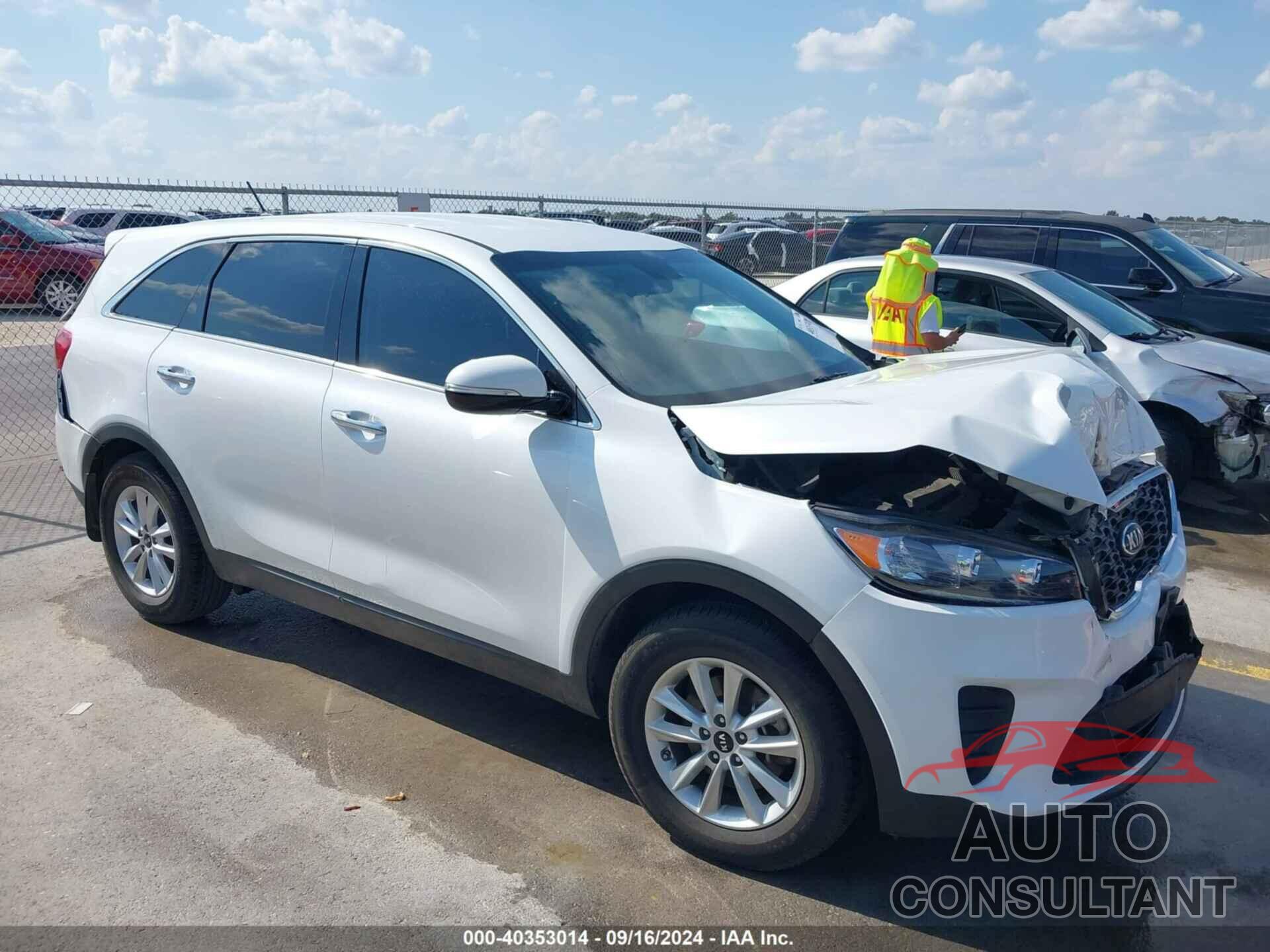 KIA SORENTO 2019 - 5XYPG4A35KG517494