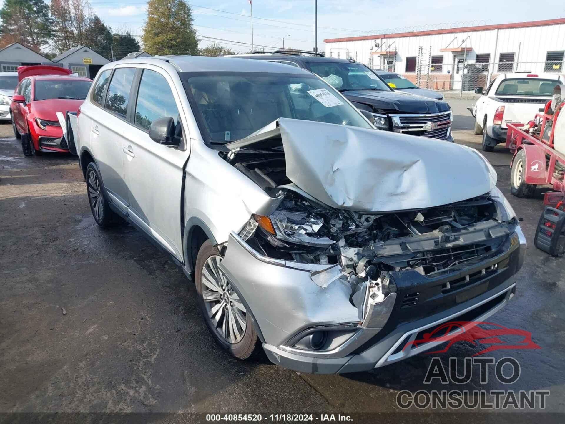MITSUBISHI OUTLANDER 2019 - JA4AD2A31KZ054509