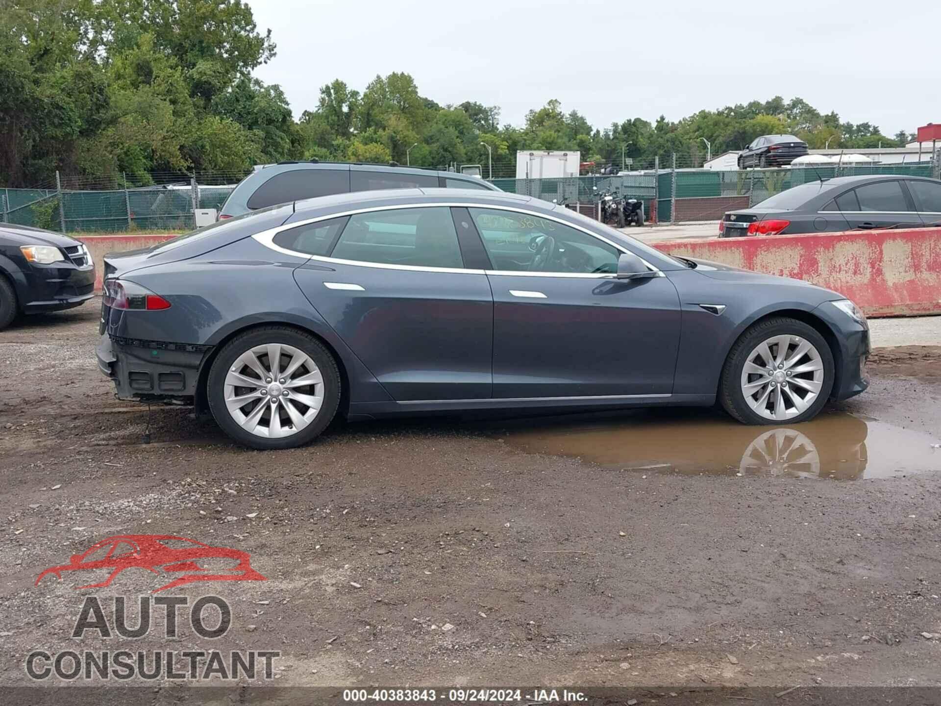TESLA MODEL S 2018 - 5YJSA1E2XJF261872