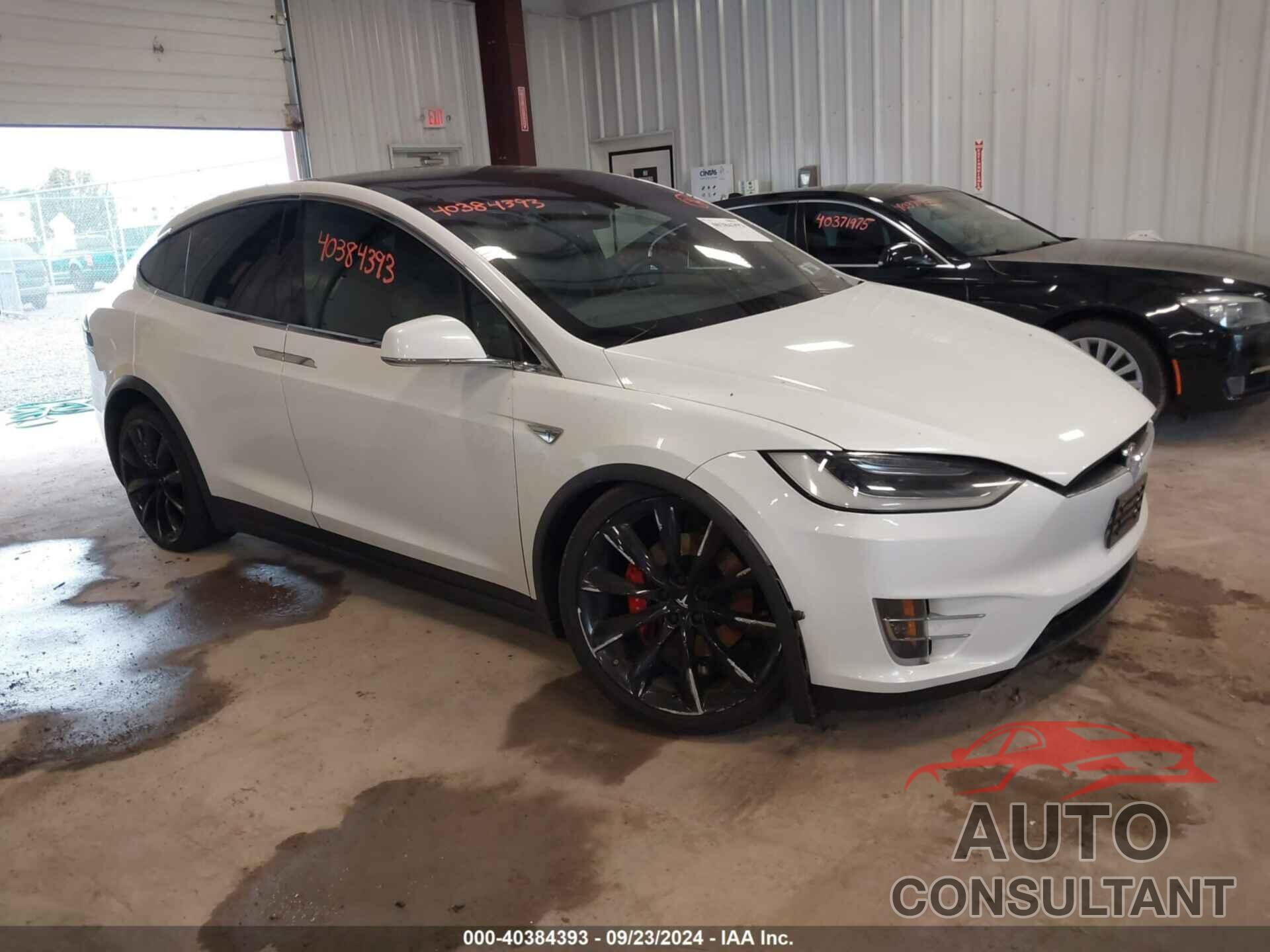 TESLA MODEL X 2016 - 5YJXCAE46GF000944