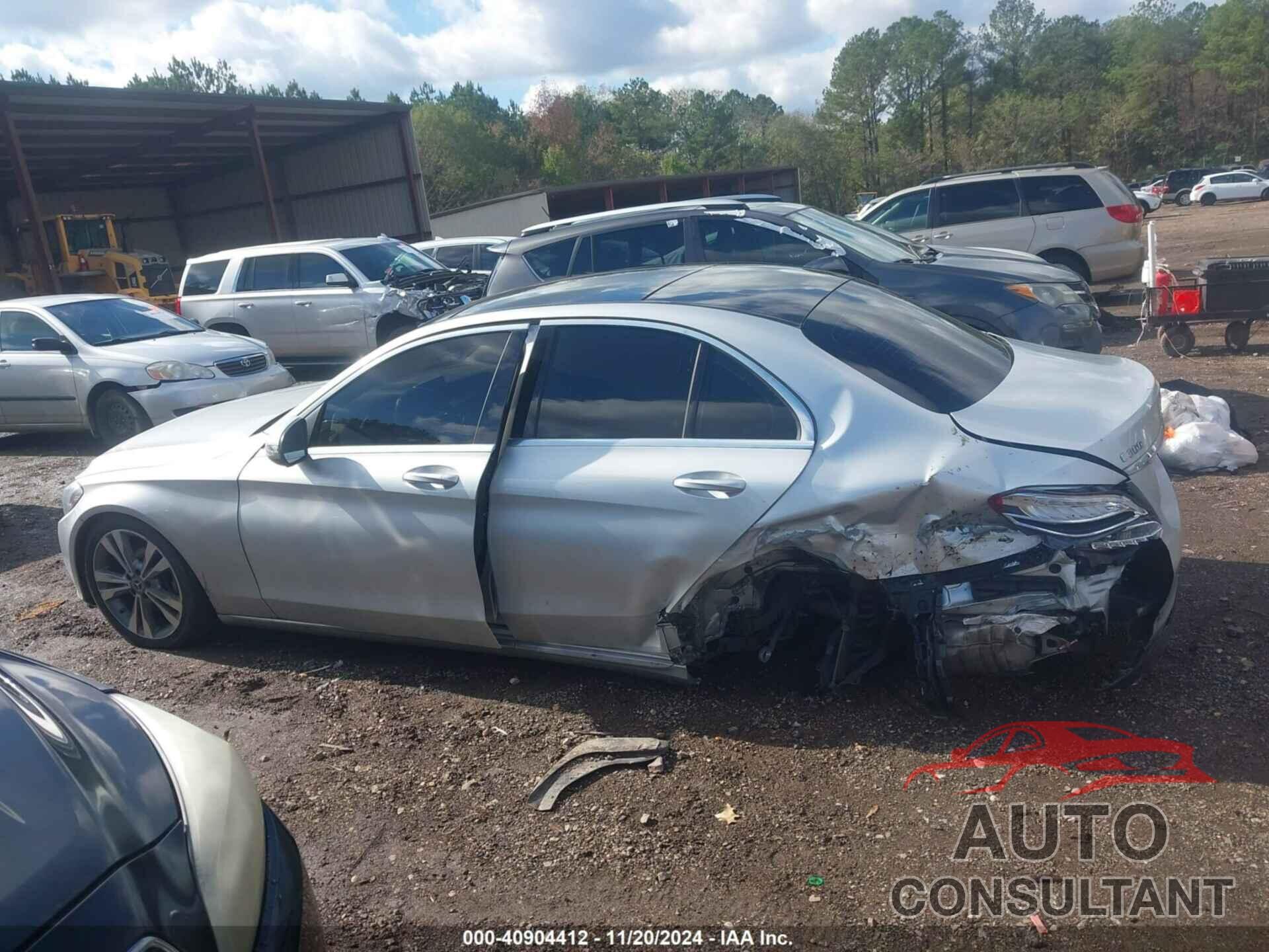 MERCEDES-BENZ C 300 2017 - 55SWF4JB8HU222457