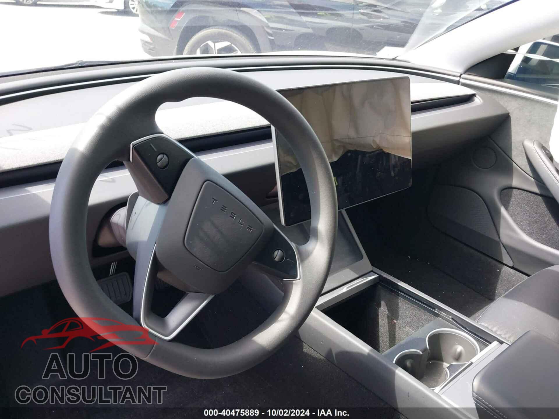 TESLA MODEL 3 2024 - 5YJ3E1EB6RF717631