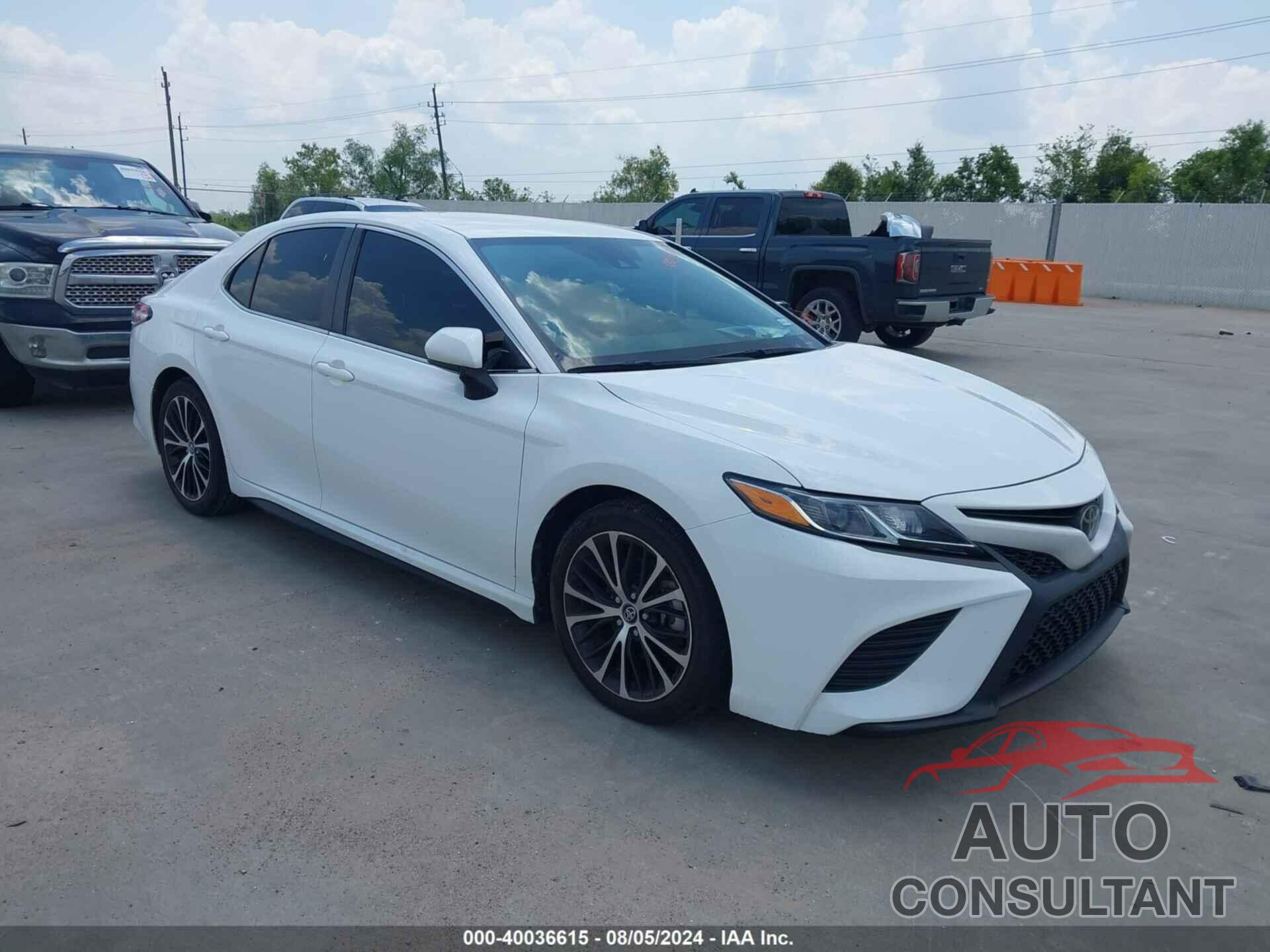 TOYOTA CAMRY 2020 - 4T1G11AK1LU338338