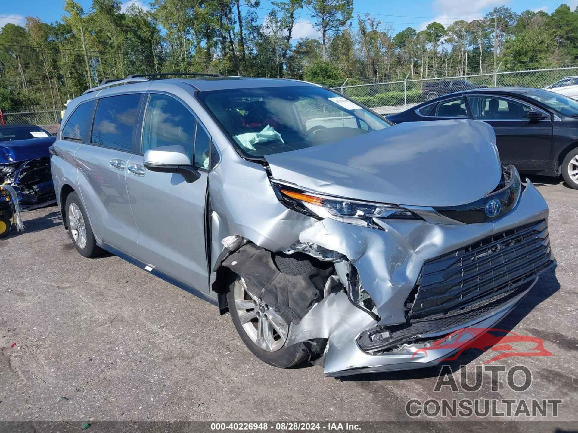 TOYOTA SIENNA 2022 - 5TDESKFC9NS066581