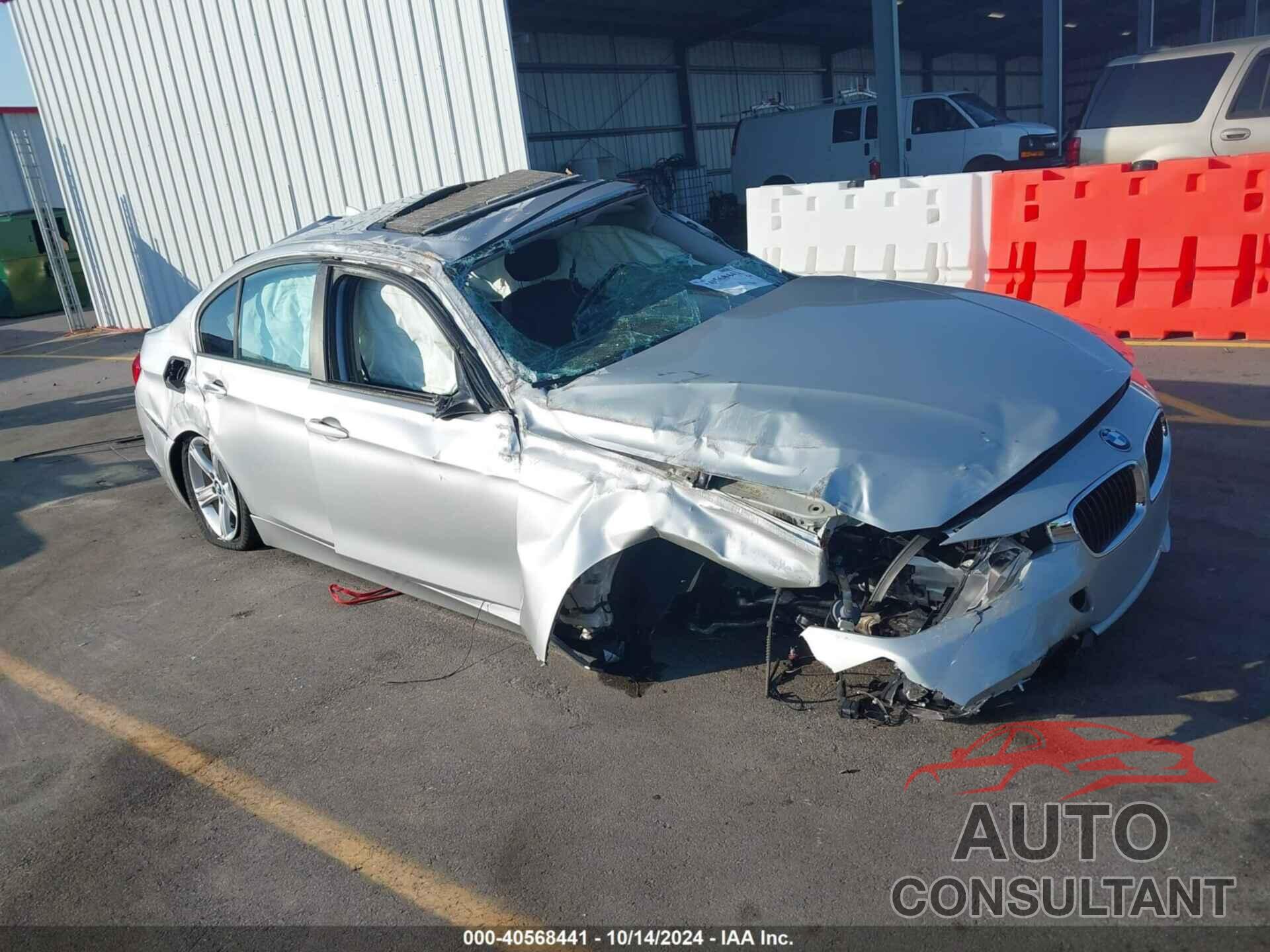 BMW 328I 2014 - WBA3A5G54ENP31403