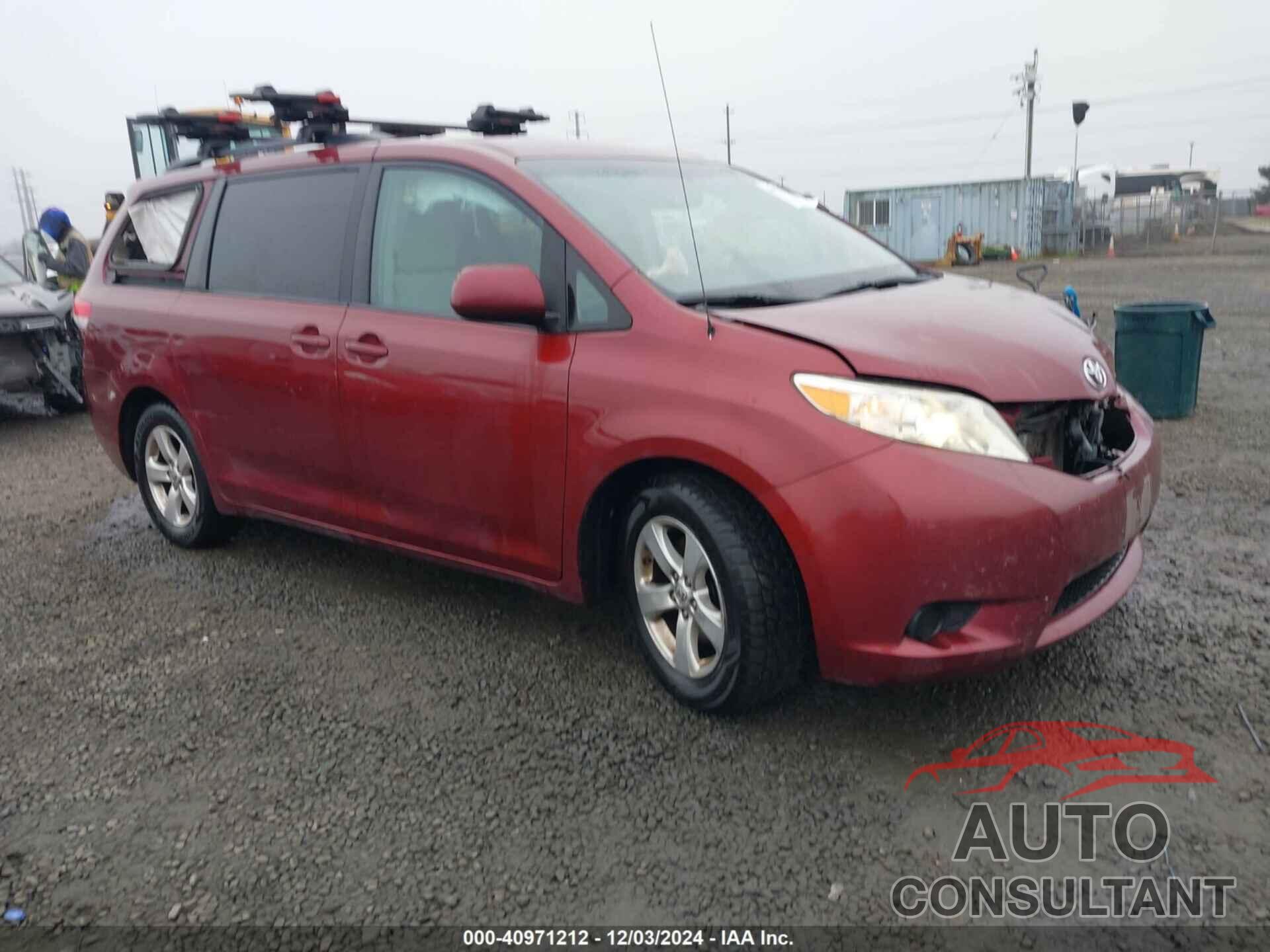 TOYOTA SIENNA 2013 - 5TDKK3DC4DS372694