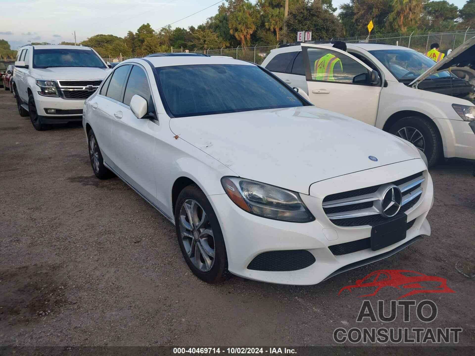 MERCEDES-BENZ C 300 2015 - 55SWF4KB4FU036927