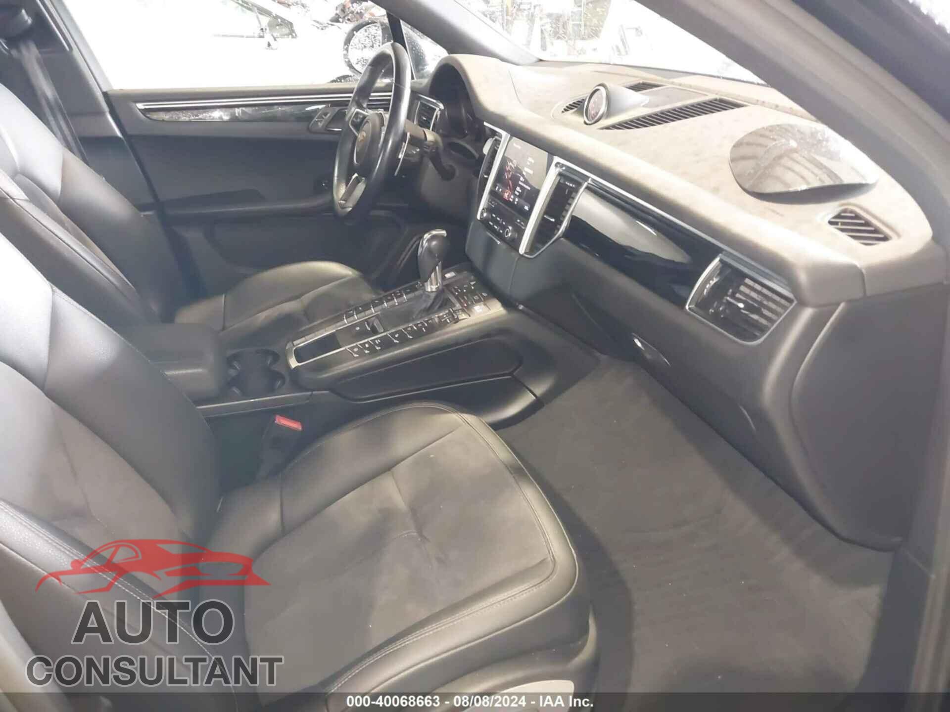 PORSCHE MACAN 2018 - WP1AA2A51JLB17043