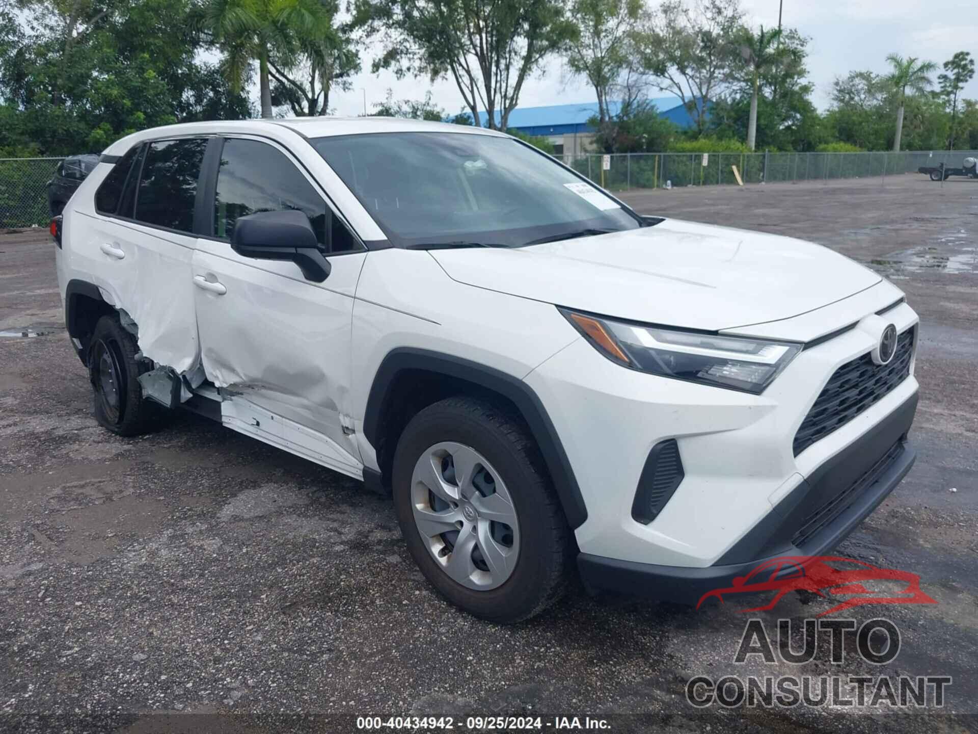 TOYOTA RAV4 2023 - JTMH1RFV8PD102043