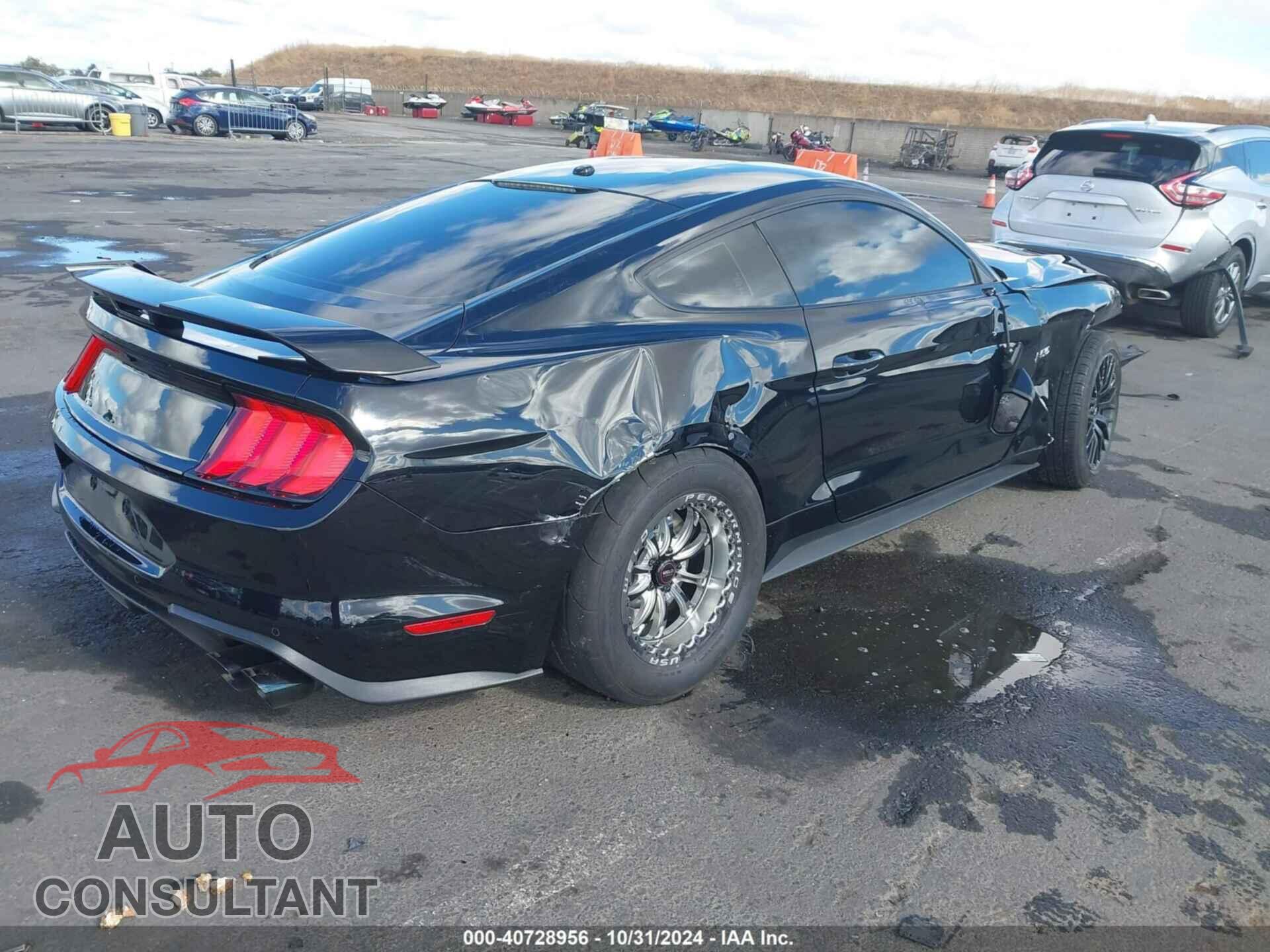 FORD MUSTANG 2018 - 1FA6P8CF0J5109332