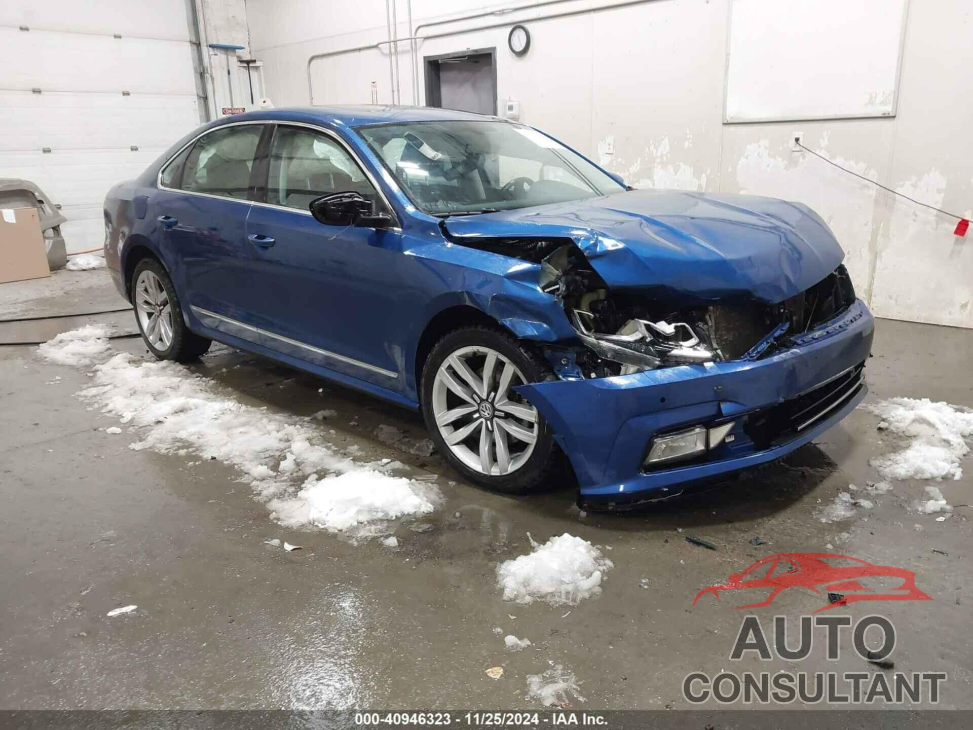 VOLKSWAGEN PASSAT 2017 - 1VWGT7A33HC000430