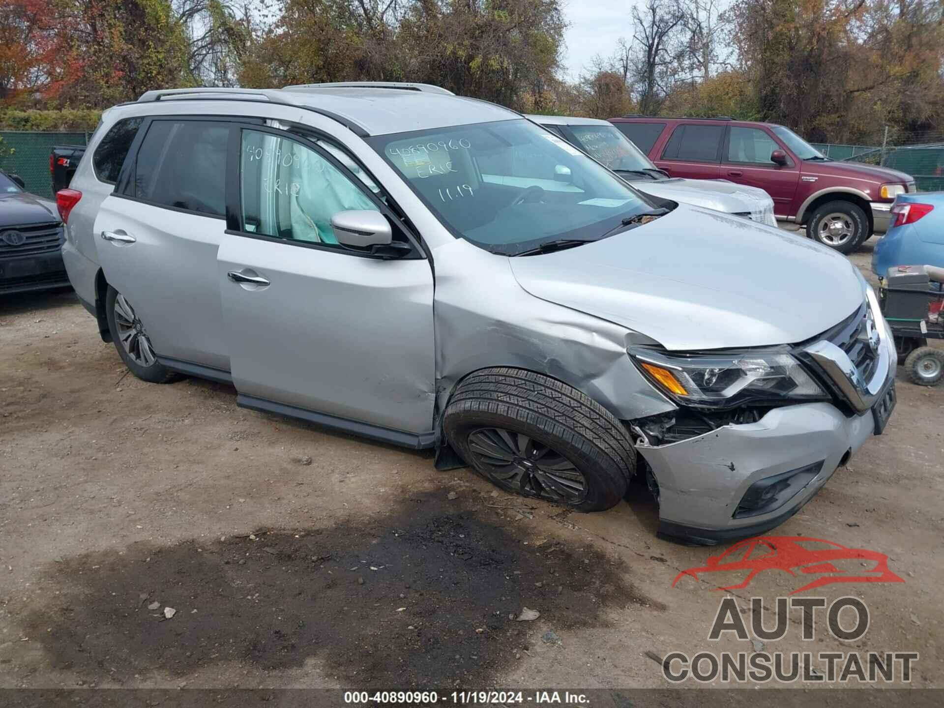 NISSAN PATHFINDER 2017 - 5N1DR2MM1HC693988