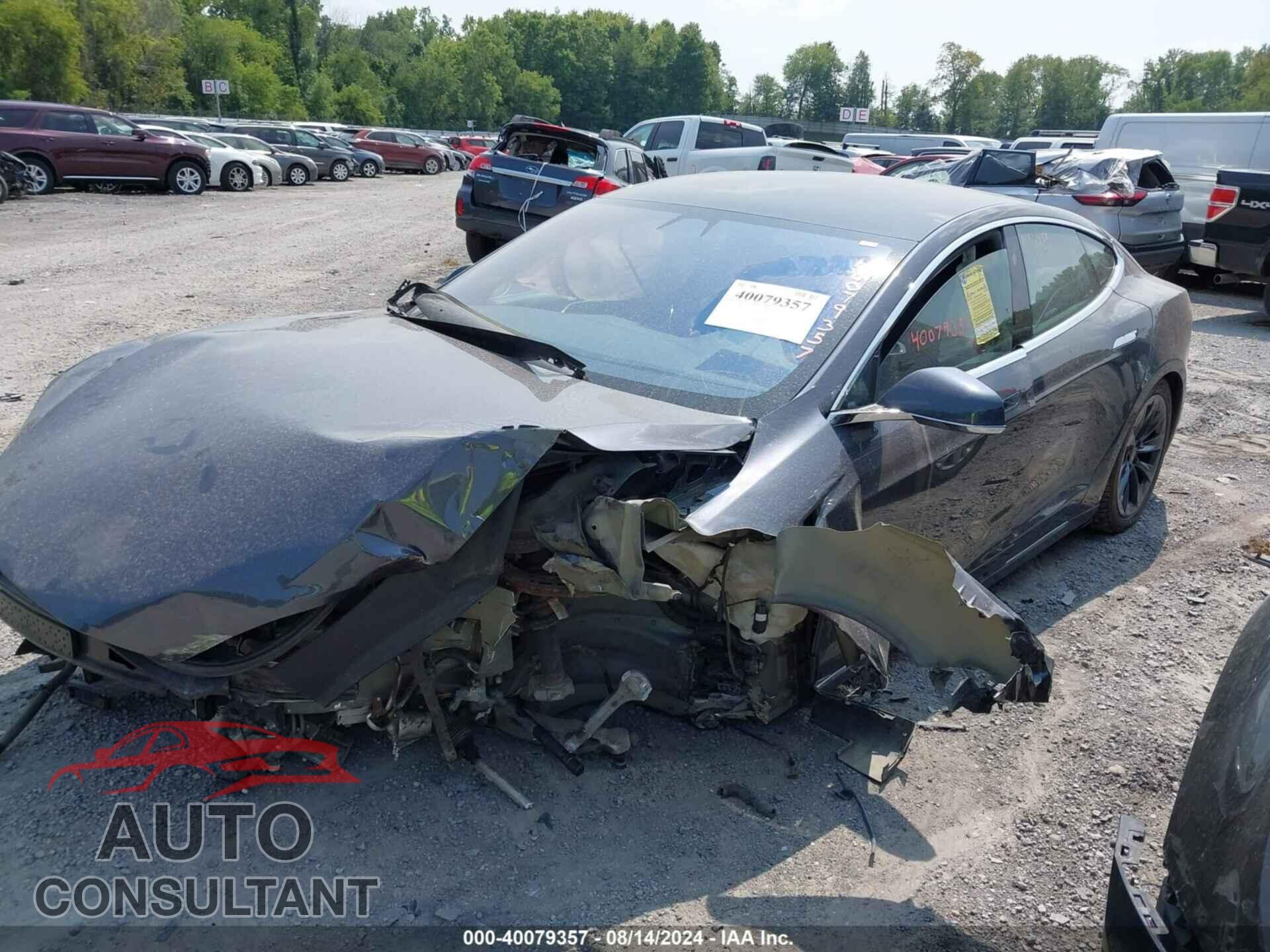 TESLA MODEL S 2017 - 5YJSA1E28HF208727