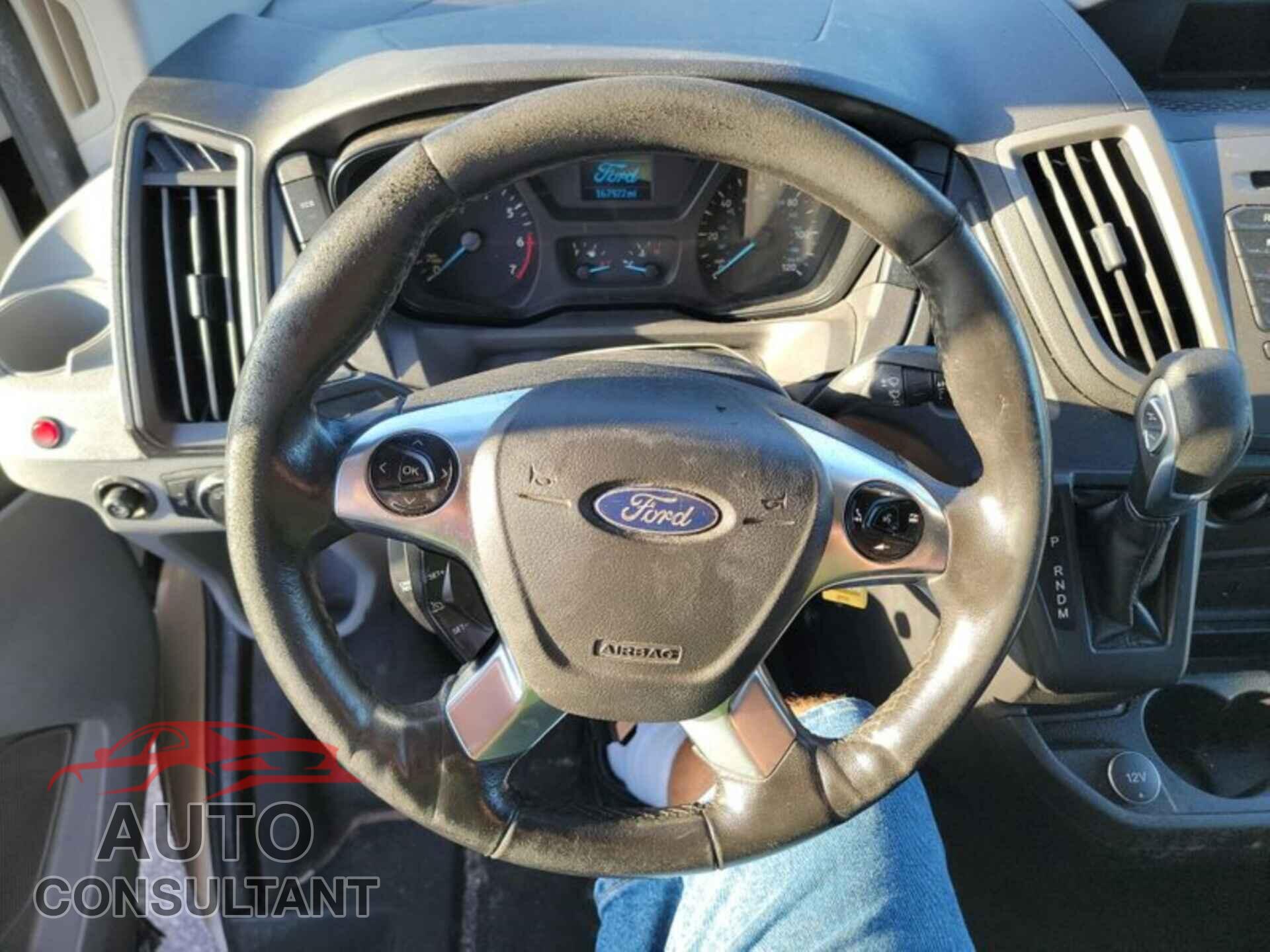 FORD TRANSIT 2017 - 1FTYR3XG2HKA32106