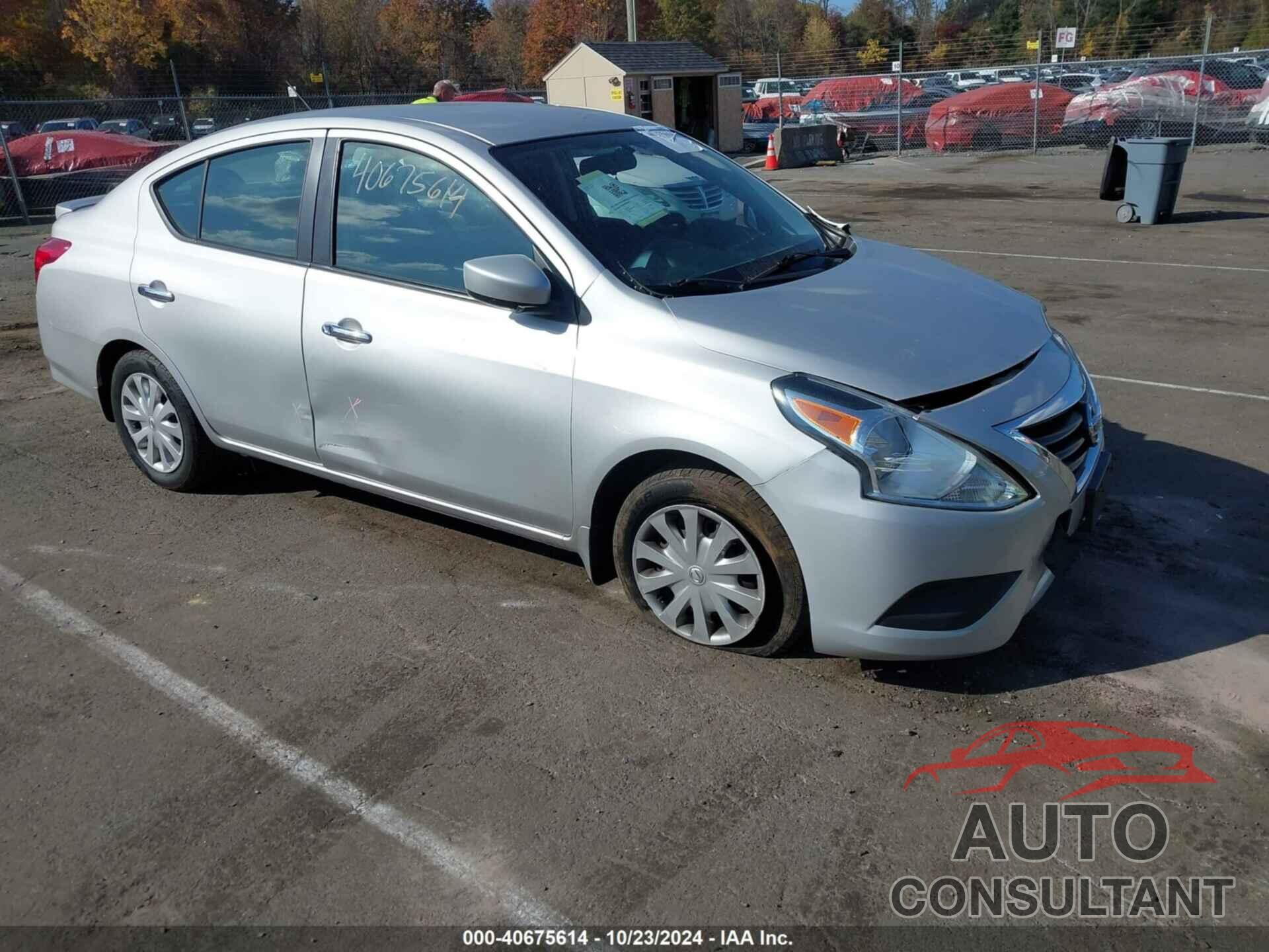 NISSAN VERSA 2017 - 3N1CN7AP5HL810440