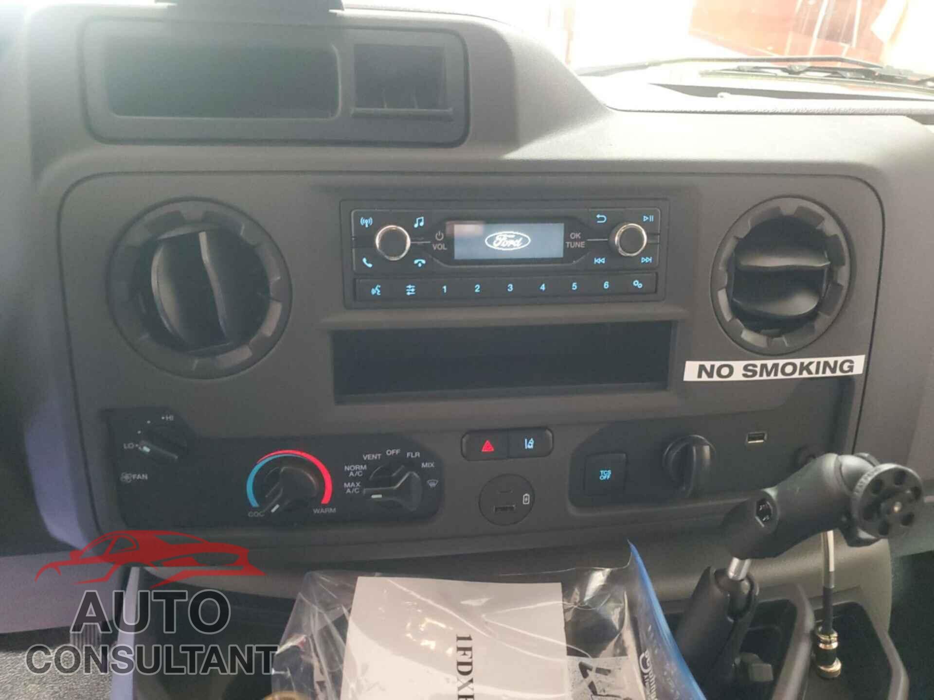FORD E-450 CUTAWAY 2022 - 1FDXE4FN9NDC34868