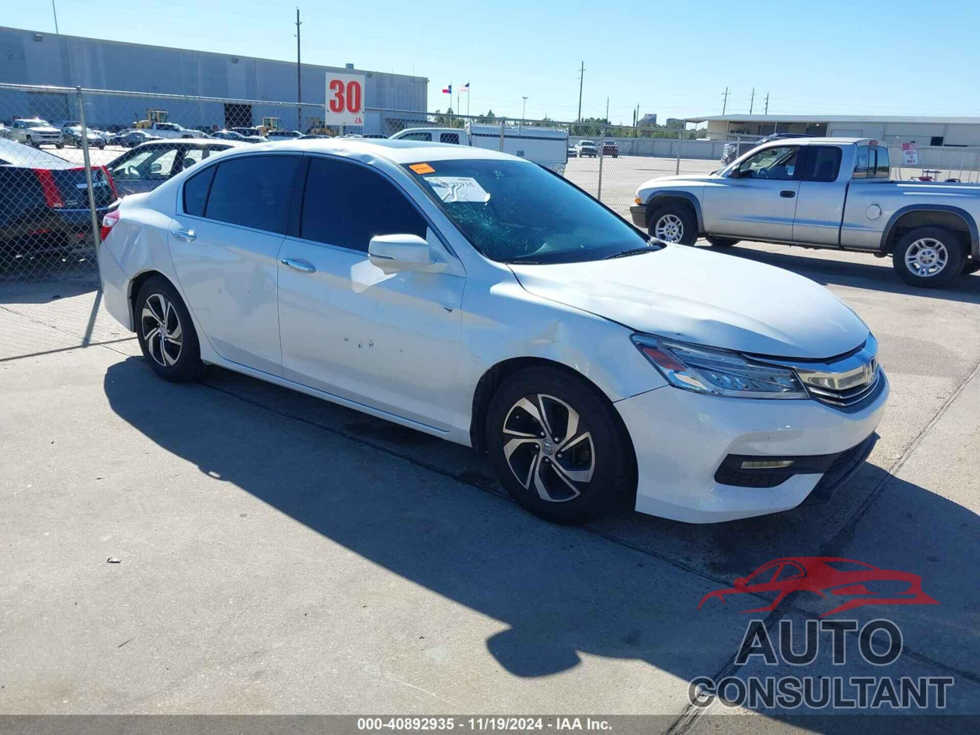 HONDA ACCORD 2017 - 1HGCR2F37HA121180