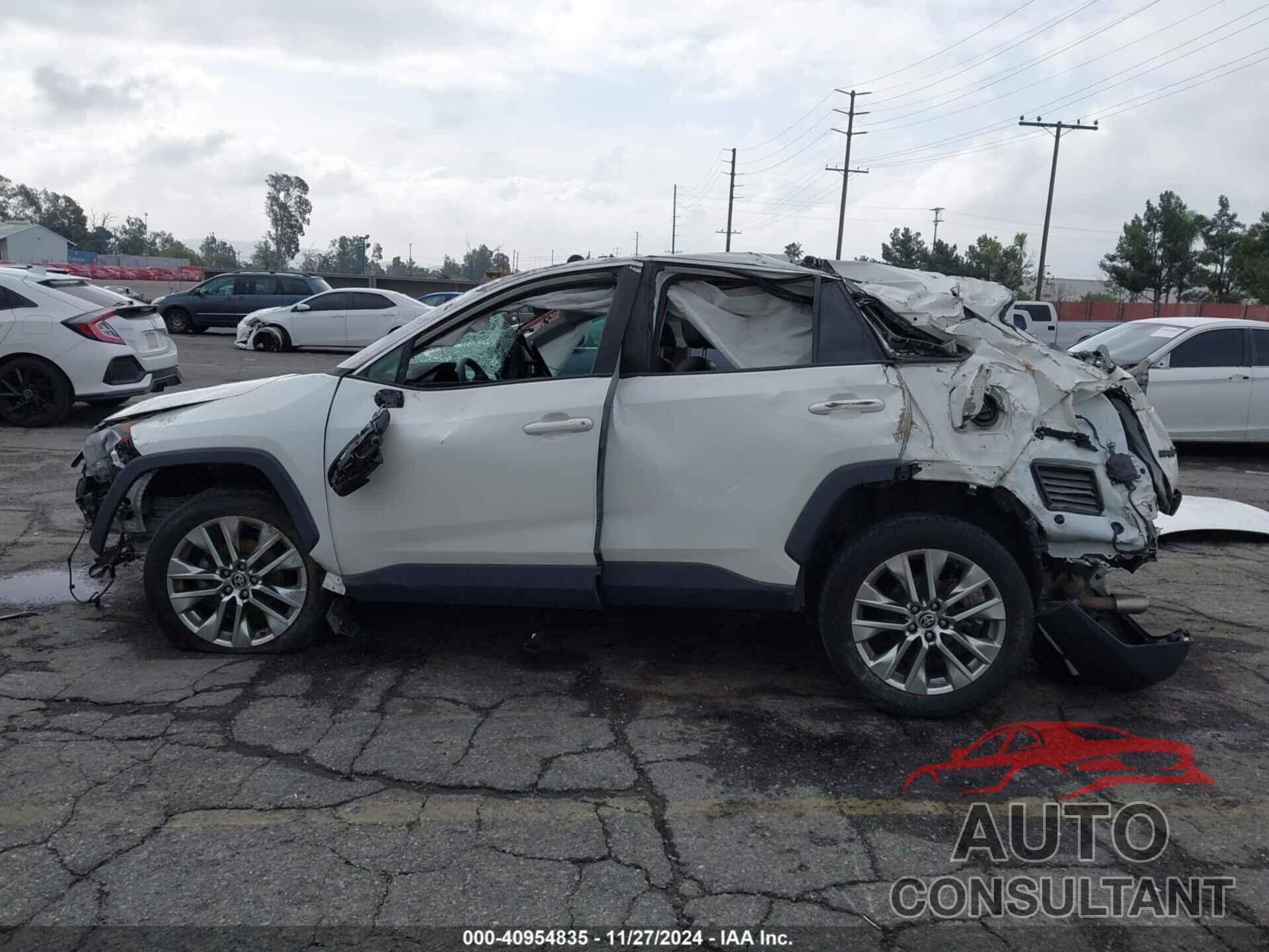 TOYOTA RAV4 2021 - 2T3C1RFV4MW171823