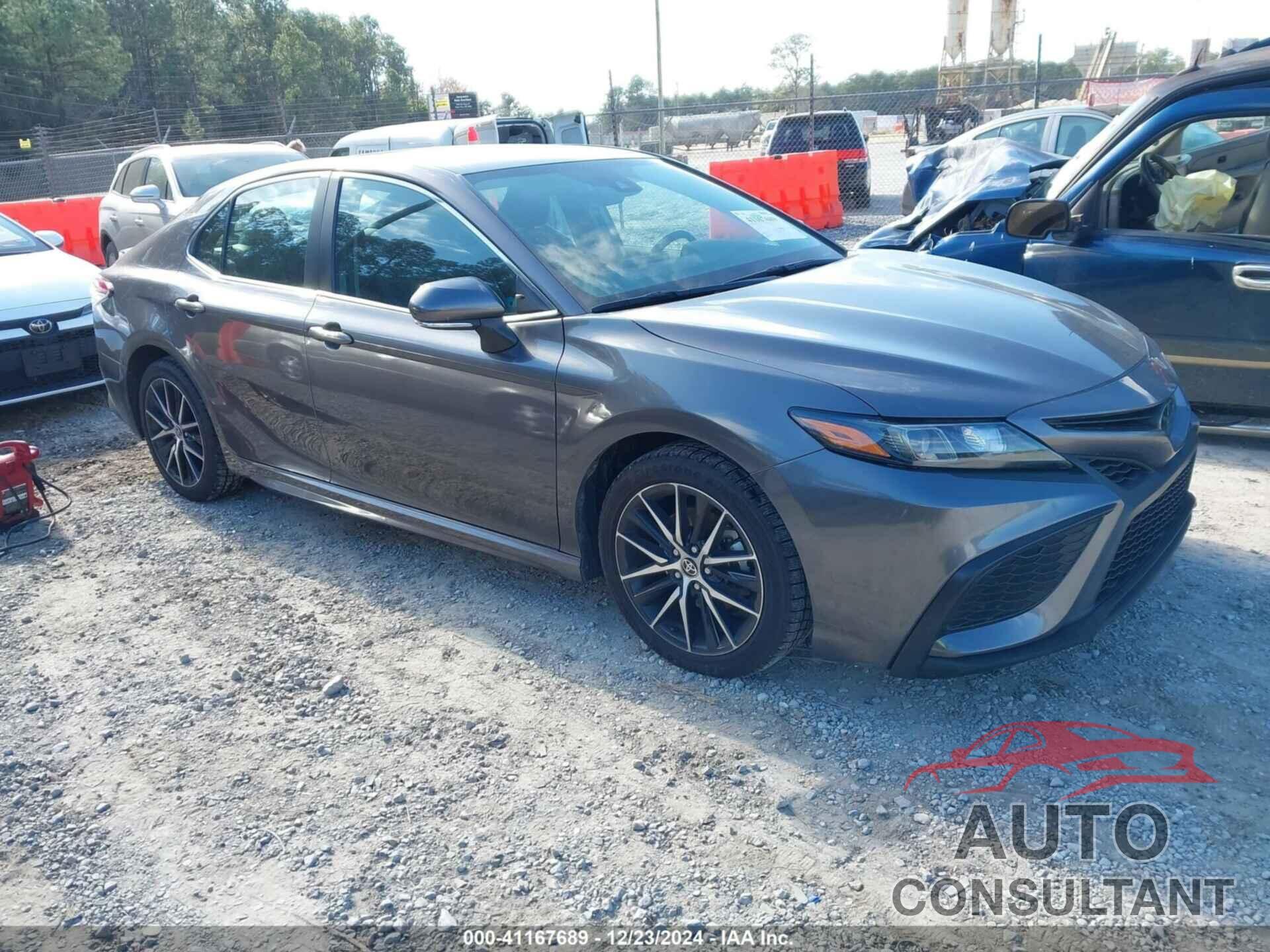 TOYOTA CAMRY 2023 - 4T1G11AK0PU746285