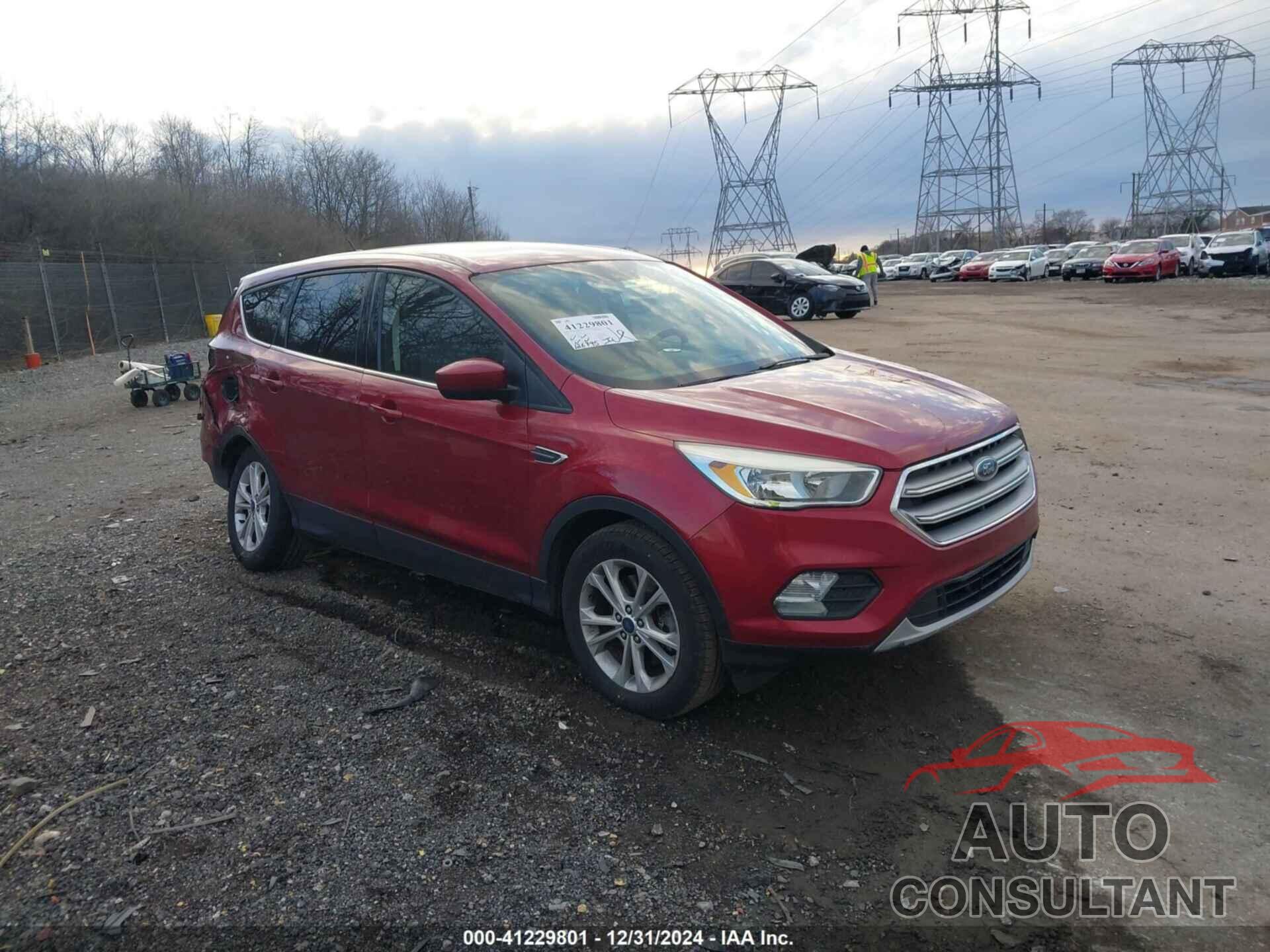 FORD ESCAPE 2017 - 1FMCU9G99HUB35150