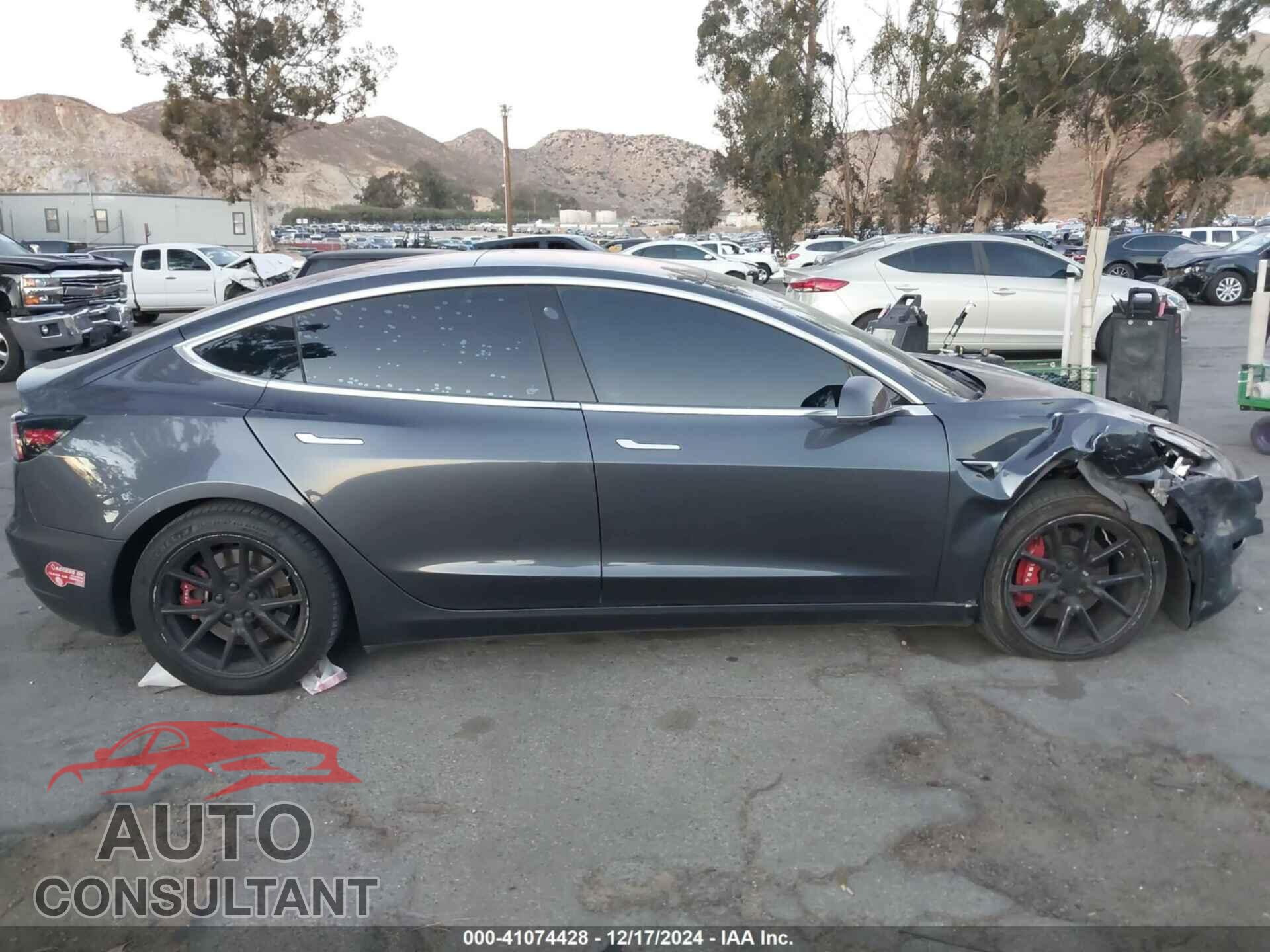 TESLA MODEL 3 2017 - 5YJ3E1EA7HF002203