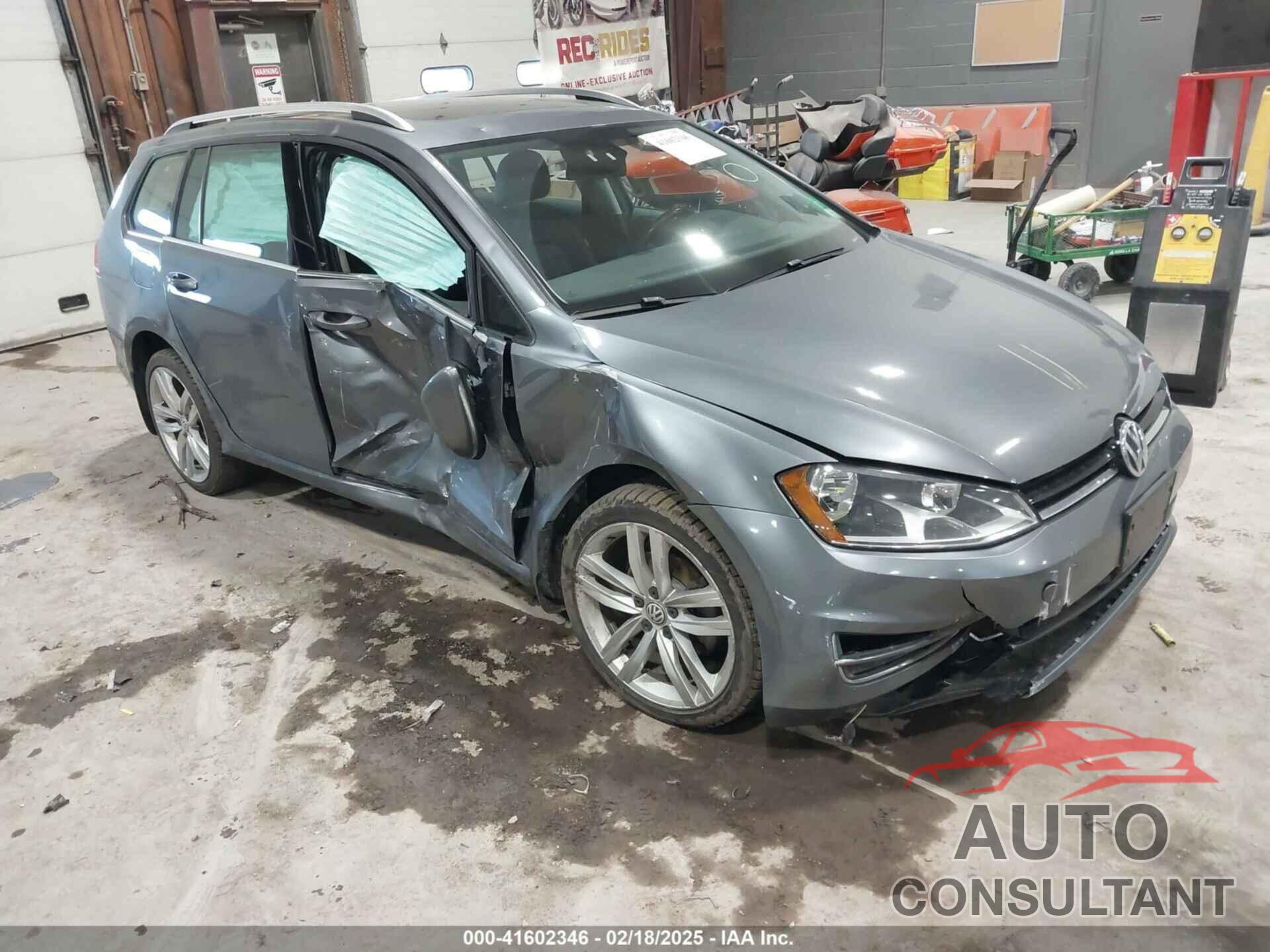VOLKSWAGEN GOLF SPORTWAGEN 2017 - 3VWC17AU3HM502379
