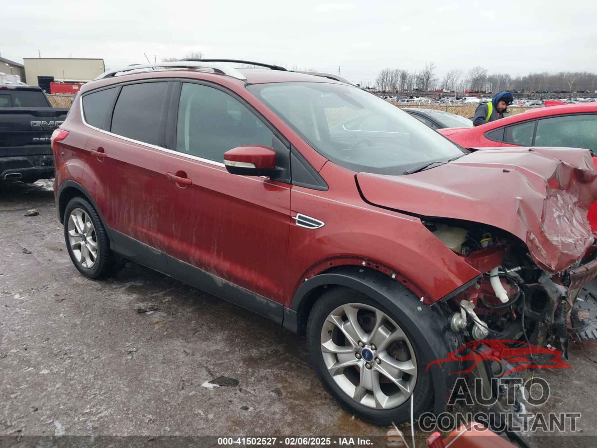 FORD ESCAPE 2016 - 1FMCU9JX1GUA83633