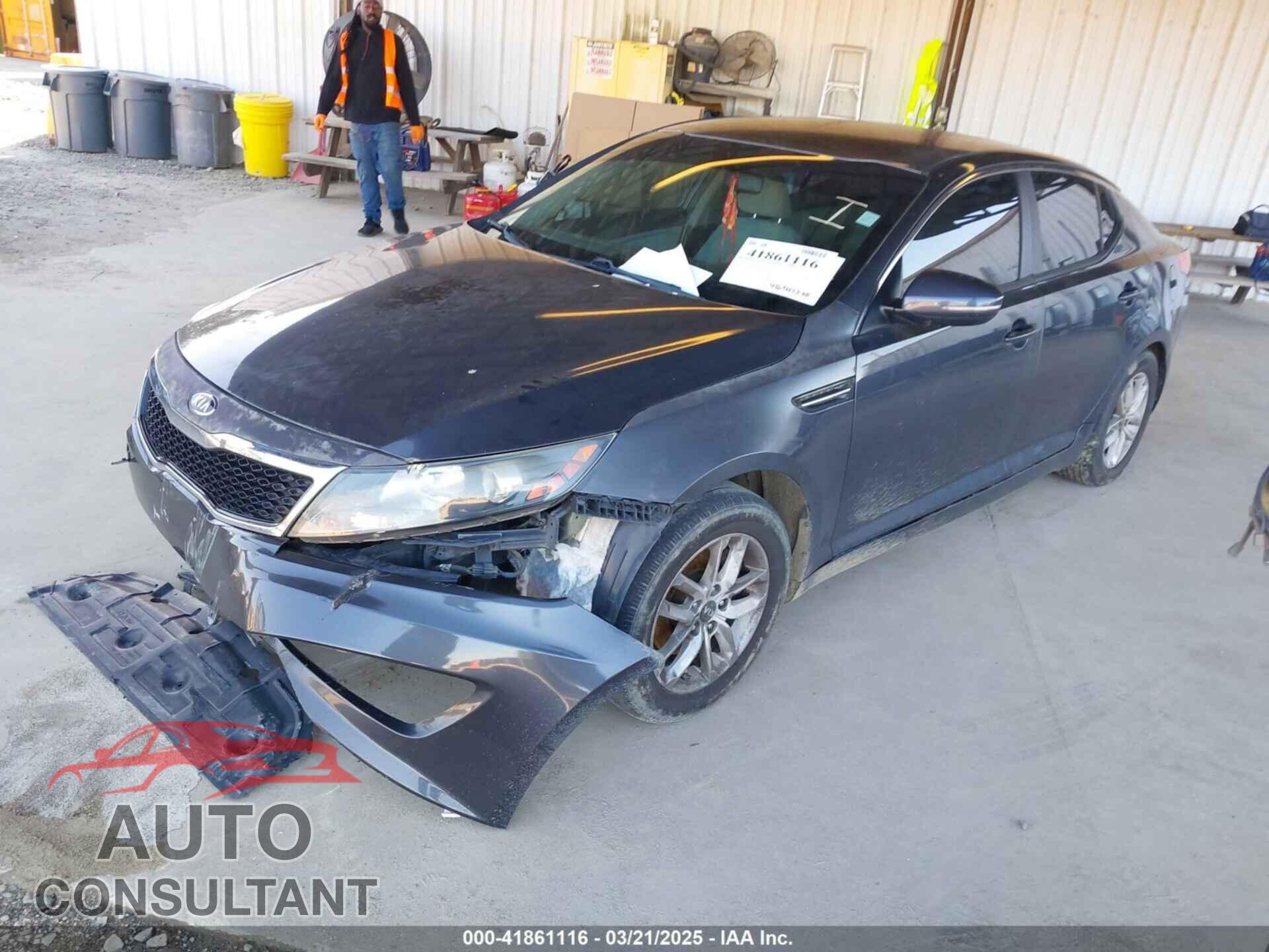 KIA OPTIMA 2011 - KNAGM4A77B5108771