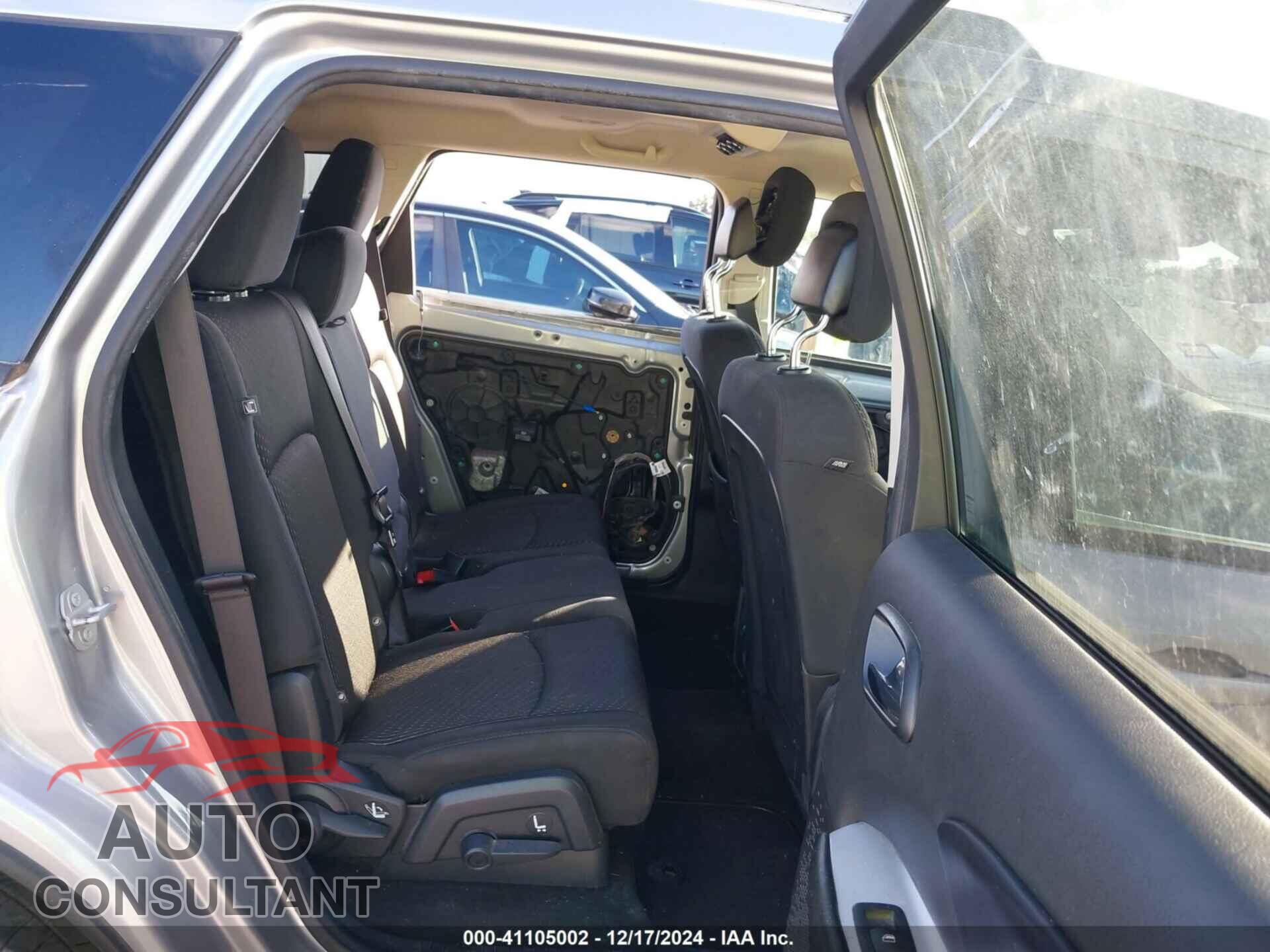 DODGE JOURNEY 2017 - 3C4PDCBB7HT612097