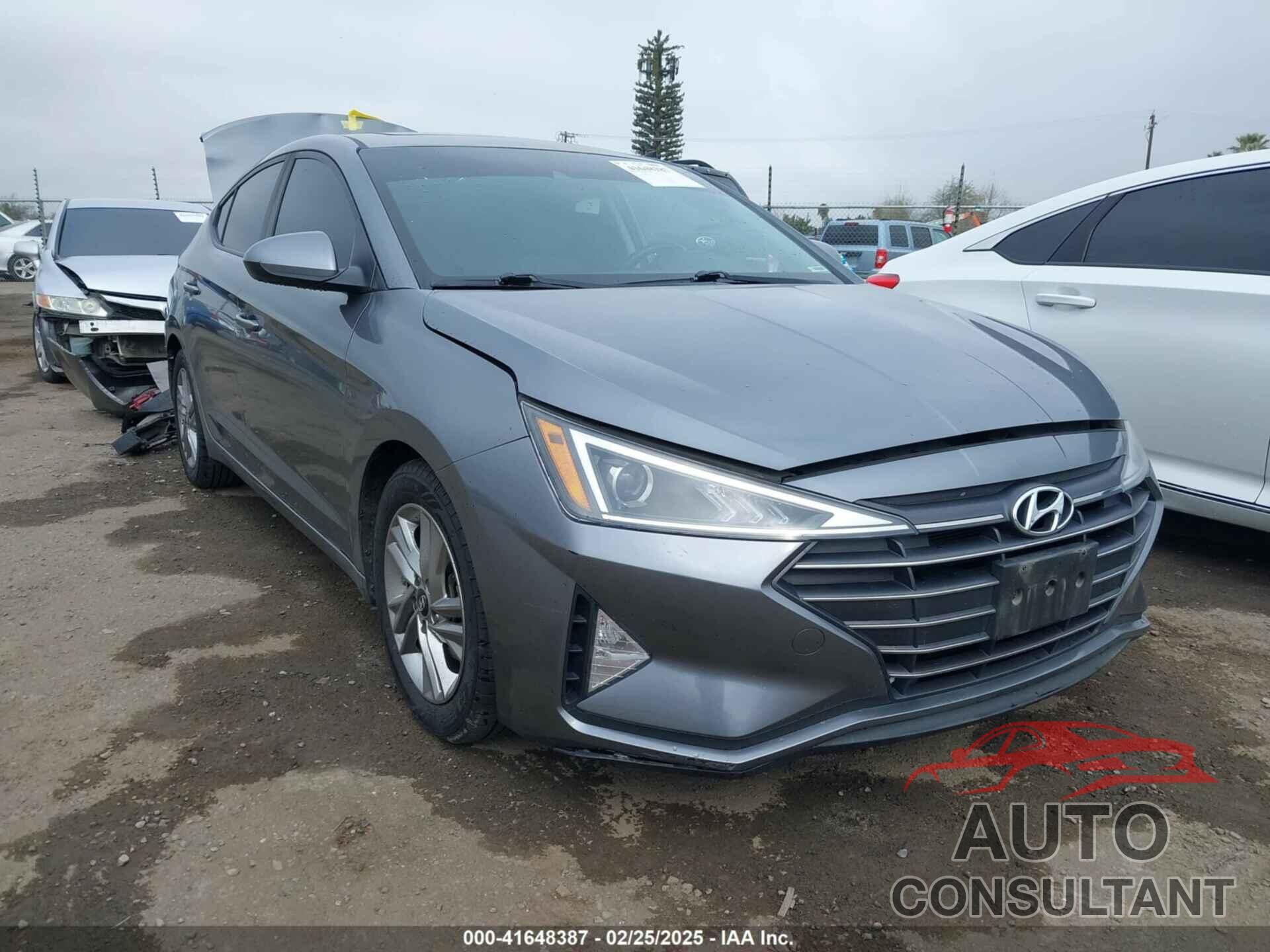 HYUNDAI ELANTRA 2019 - KMHD84LF1KU816854