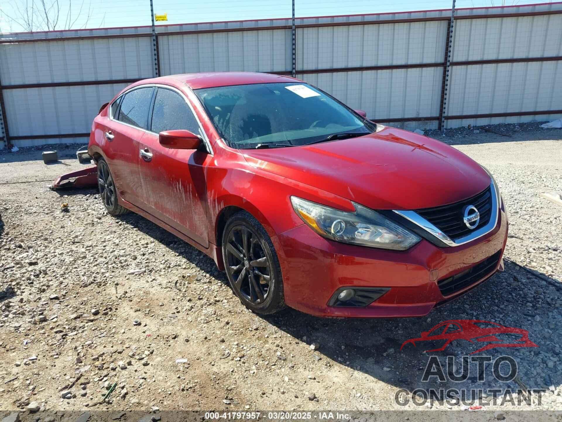NISSAN ALTIMA 2017 - 1N4AL3AP0HC204435