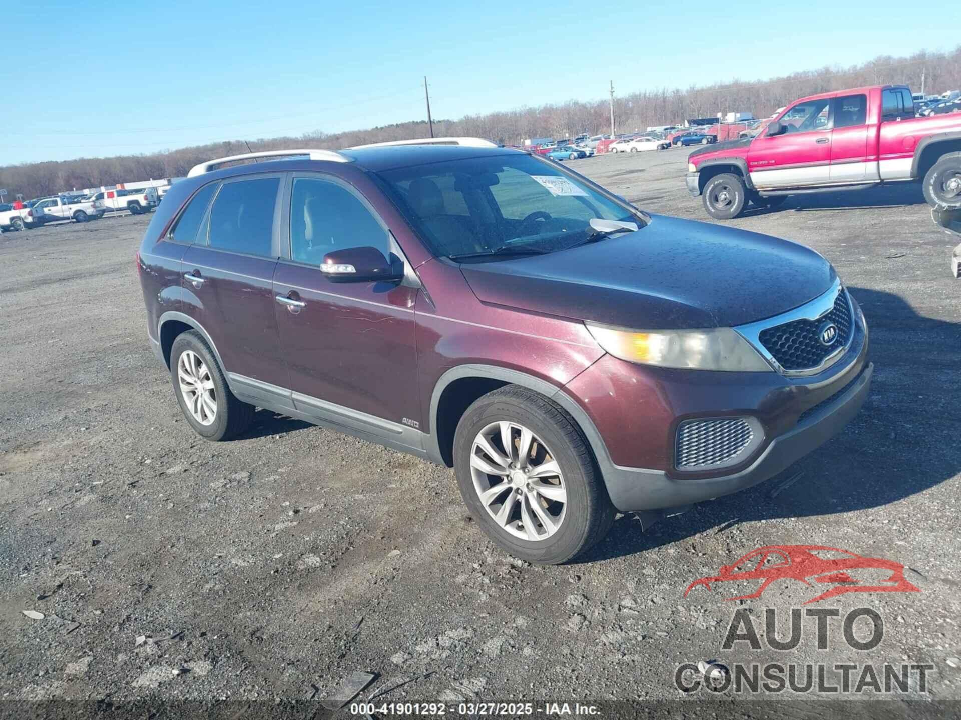 KIA SORENTO 2011 - 5XYKTDA2XBG093596