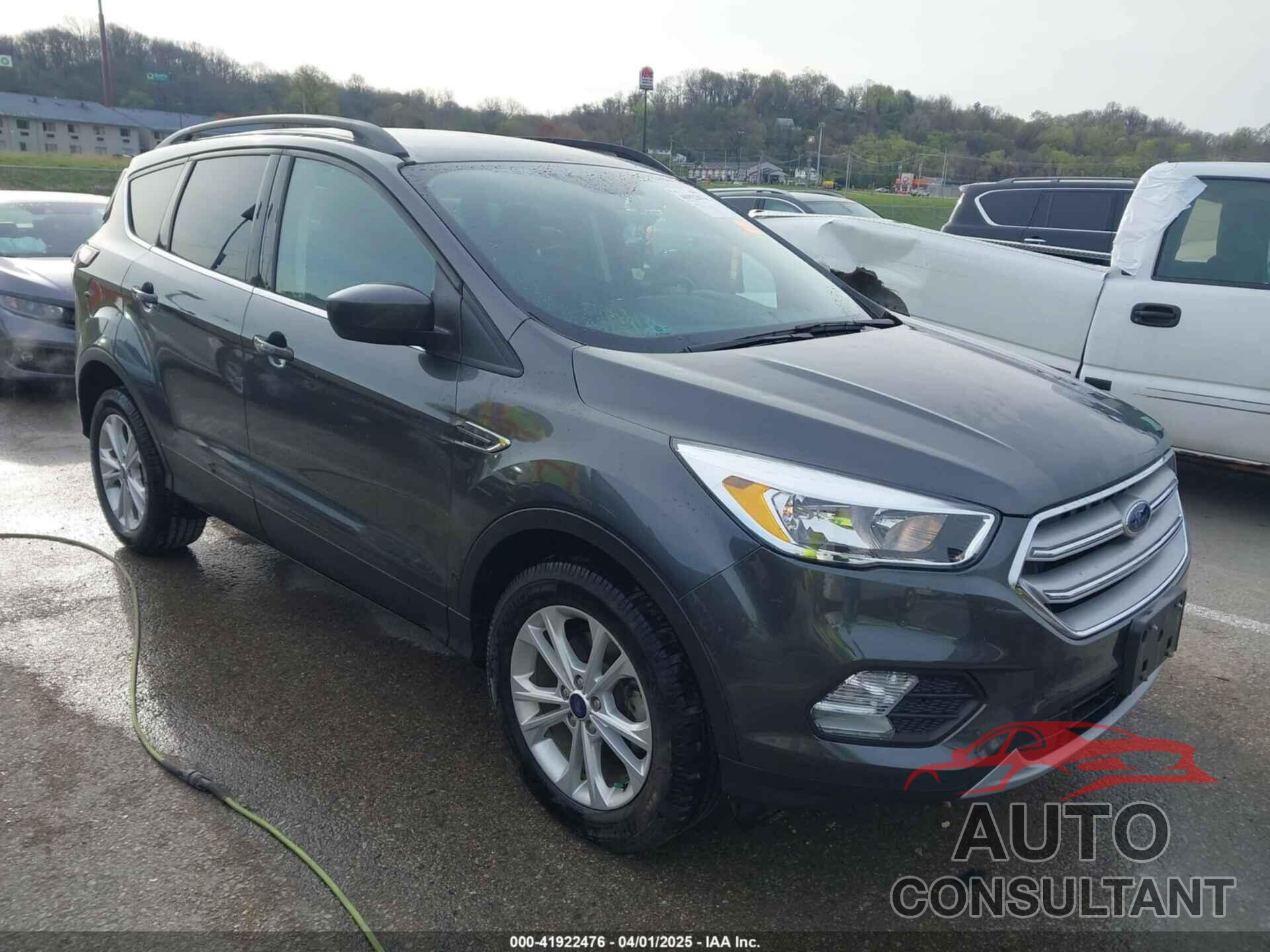 FORD ESCAPE 2018 - 1FMCU0GD3JUD04567