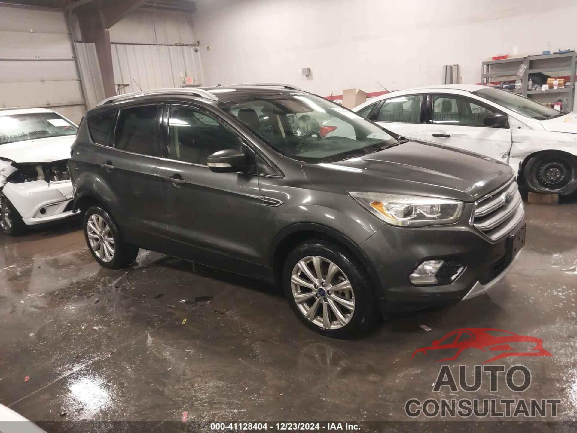 FORD ESCAPE 2017 - 1FMCU9JD4HUA16208