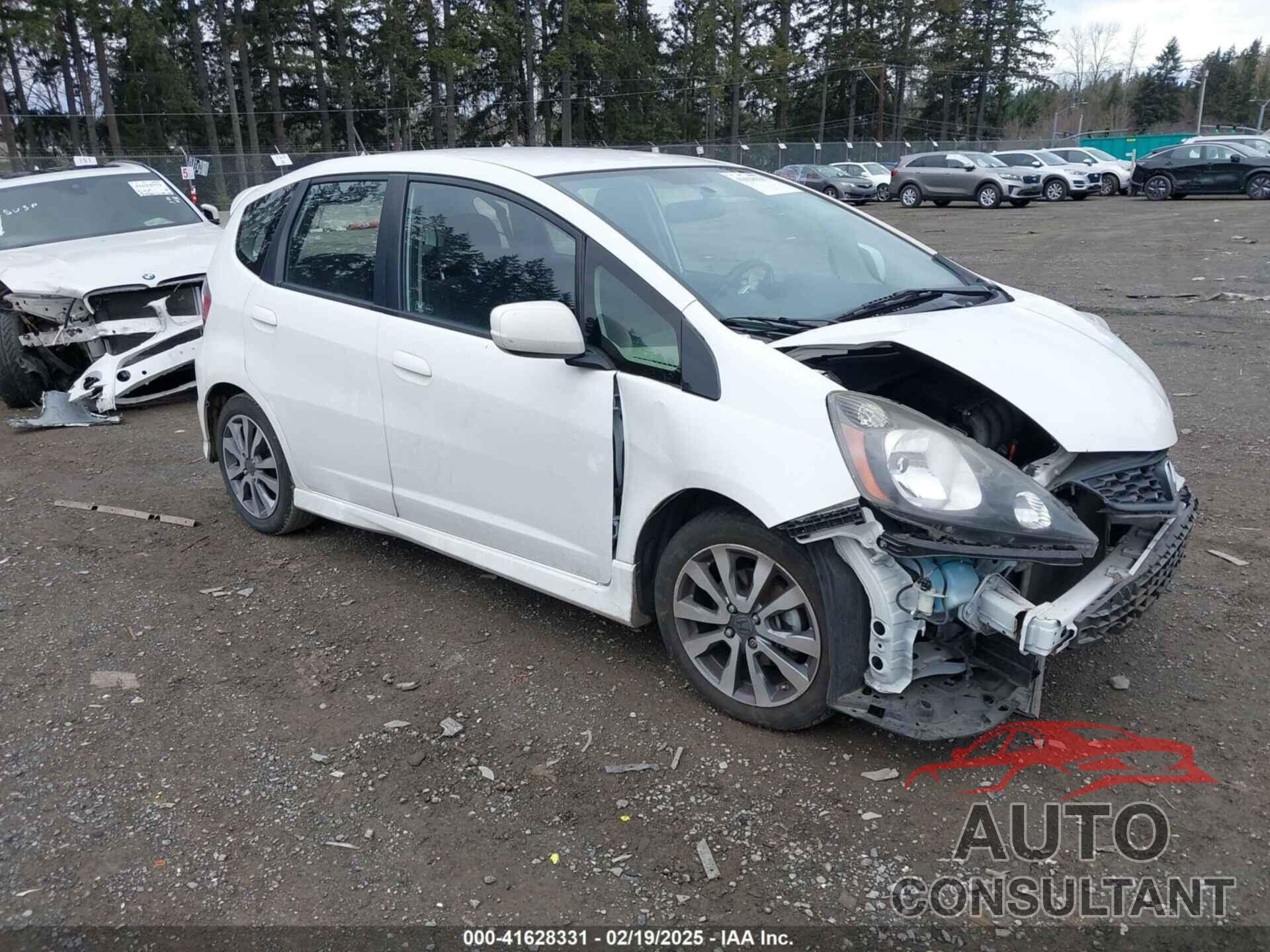 HONDA FIT 2013 - JHMGE8H54DC026070