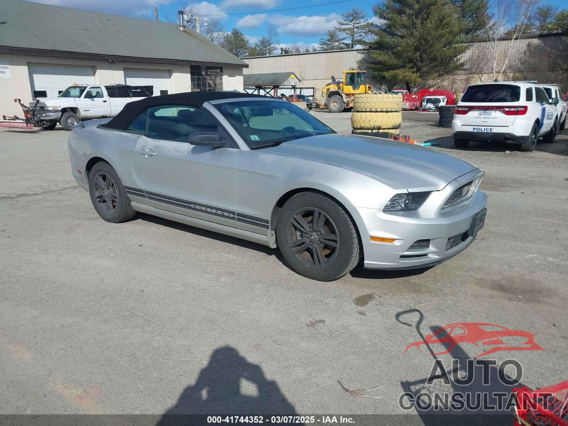 FORD MUSTANG 2013 - 1ZVBP8EMXD5242038