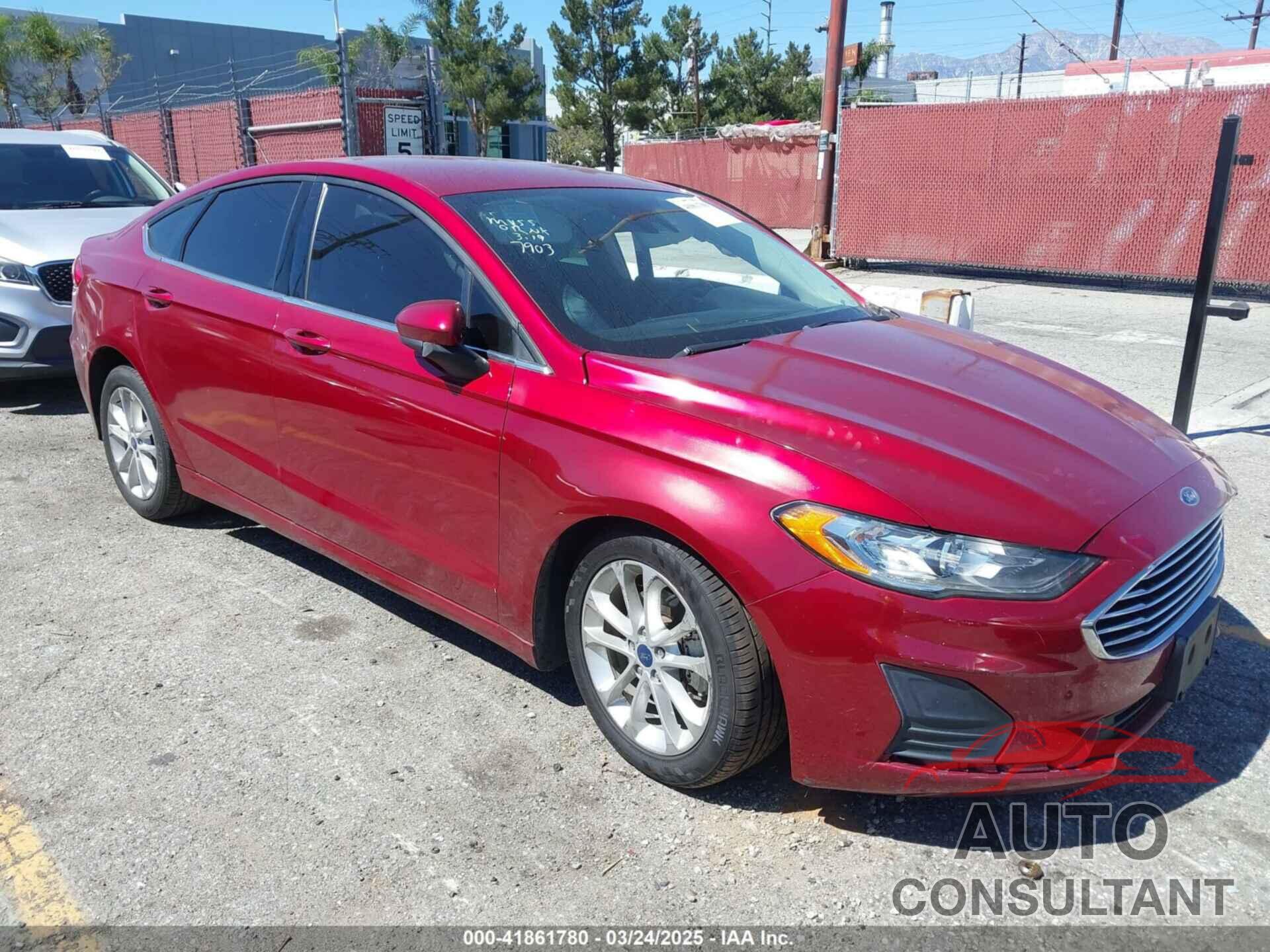 FORD FUSION HYBRID 2019 - 3FA6P0LU5KR207903