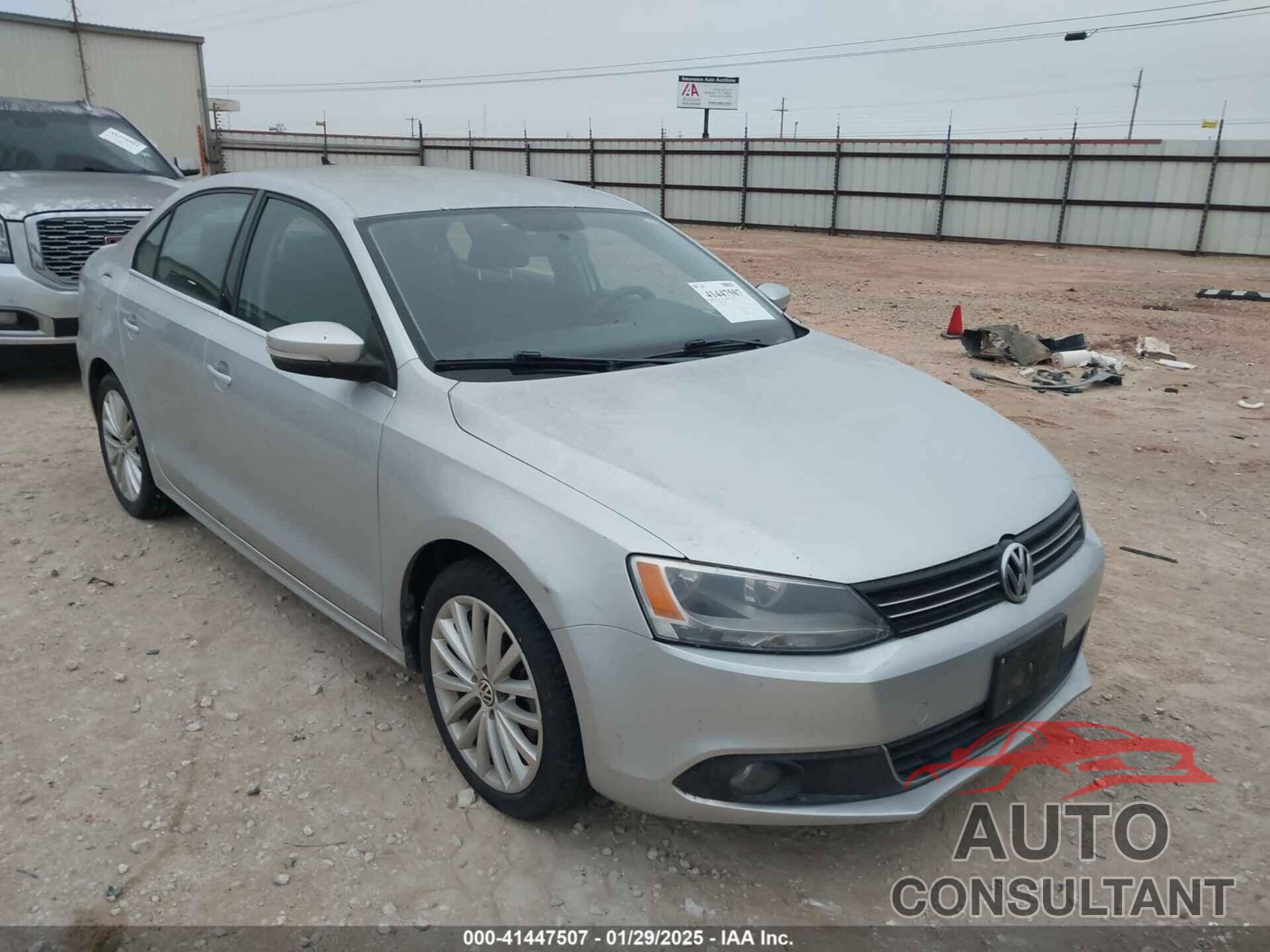 VOLKSWAGEN JETTA 2012 - 3VWLX7AJ7CM304613